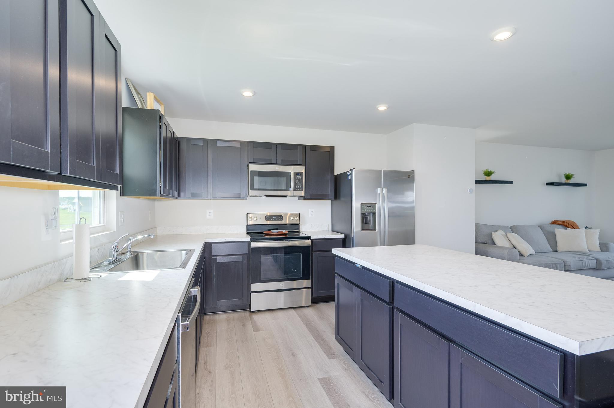 CARDINAL POINTE - Residential