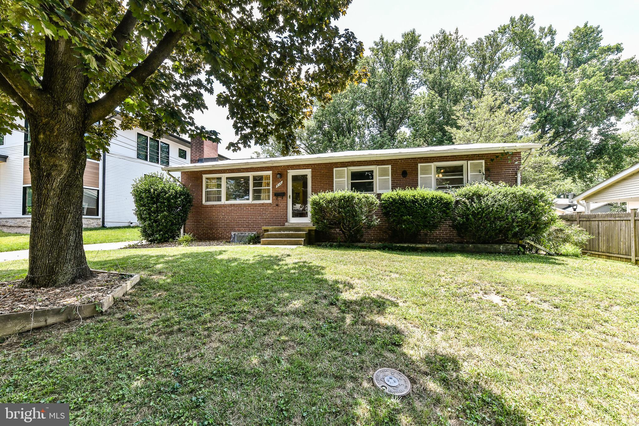 VIENNA WOODS - Residential Lease