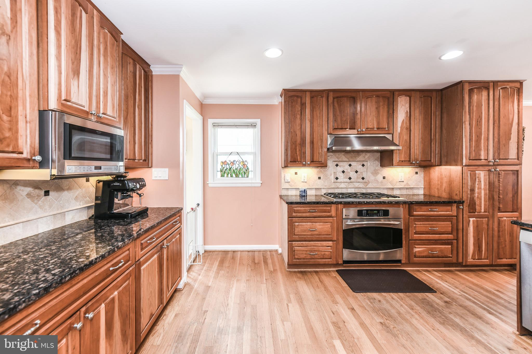 VIENNA WOODS - Residential Lease