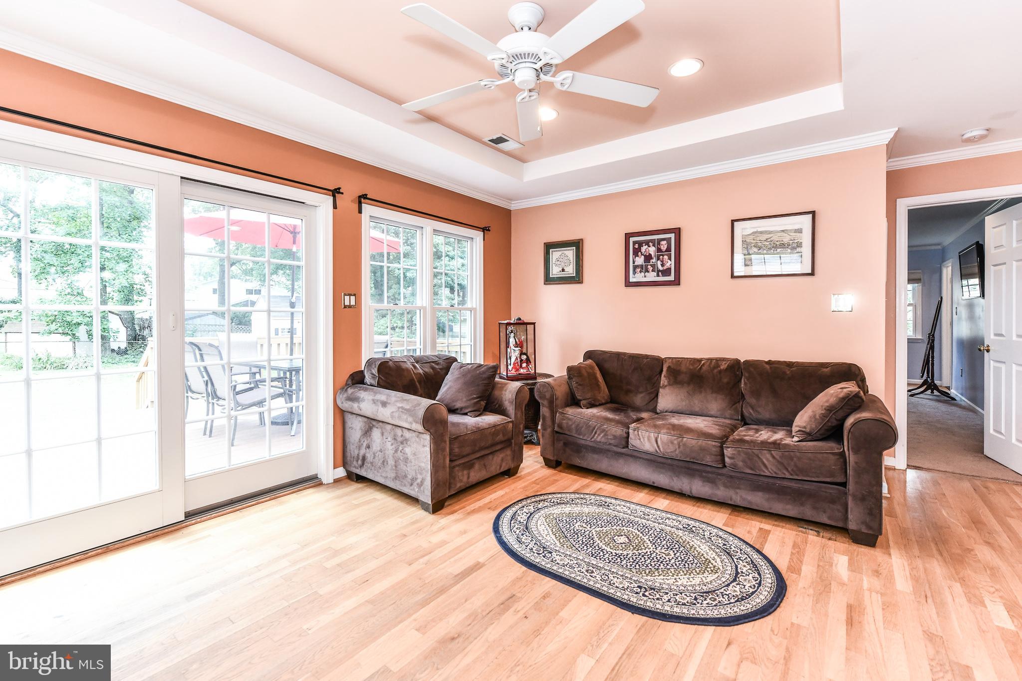 VIENNA WOODS - Residential Lease