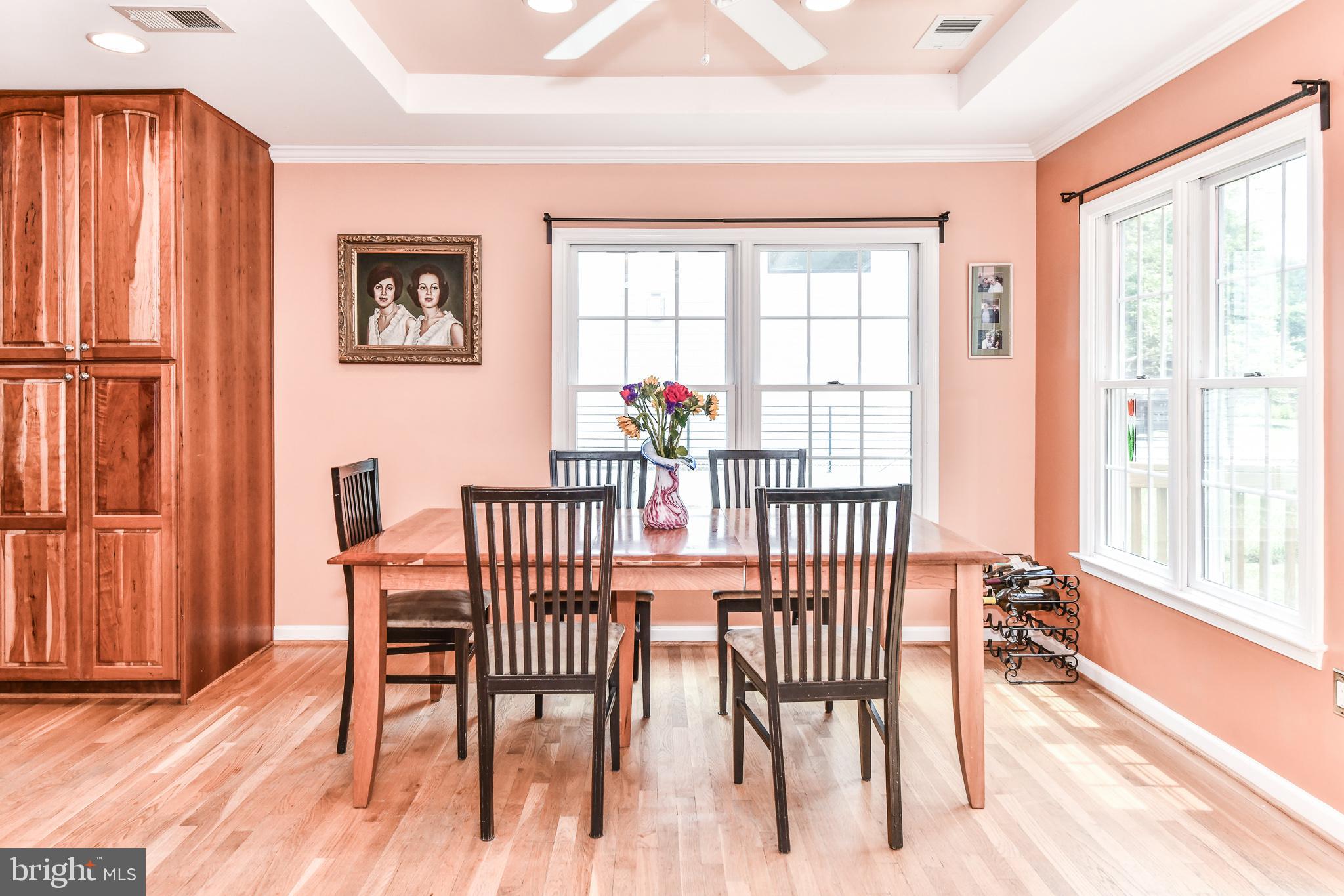 VIENNA WOODS - Residential Lease