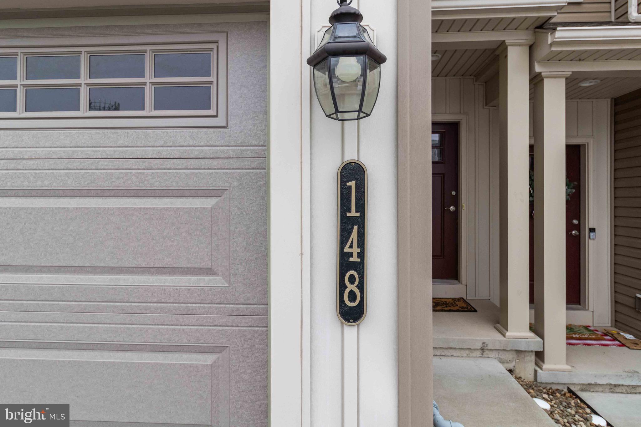 WOODLAND HILLS - Residential