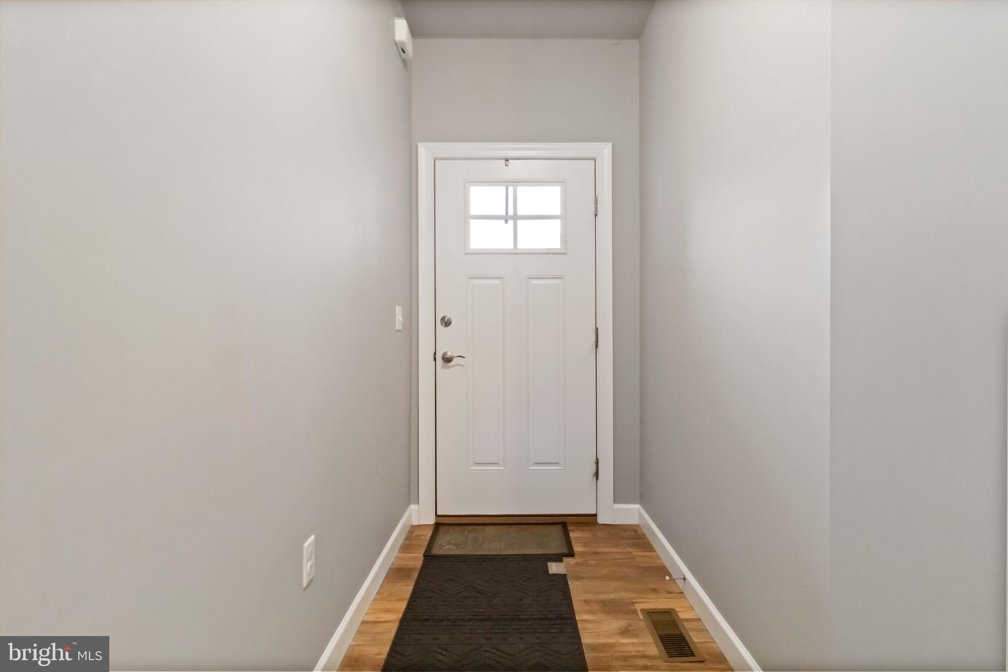 WOODLAND HILLS - Residential