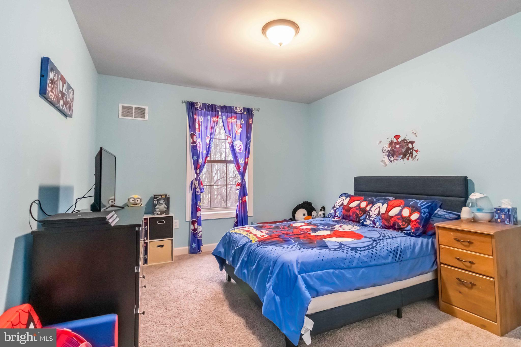 WOODLAND HILLS - Residential