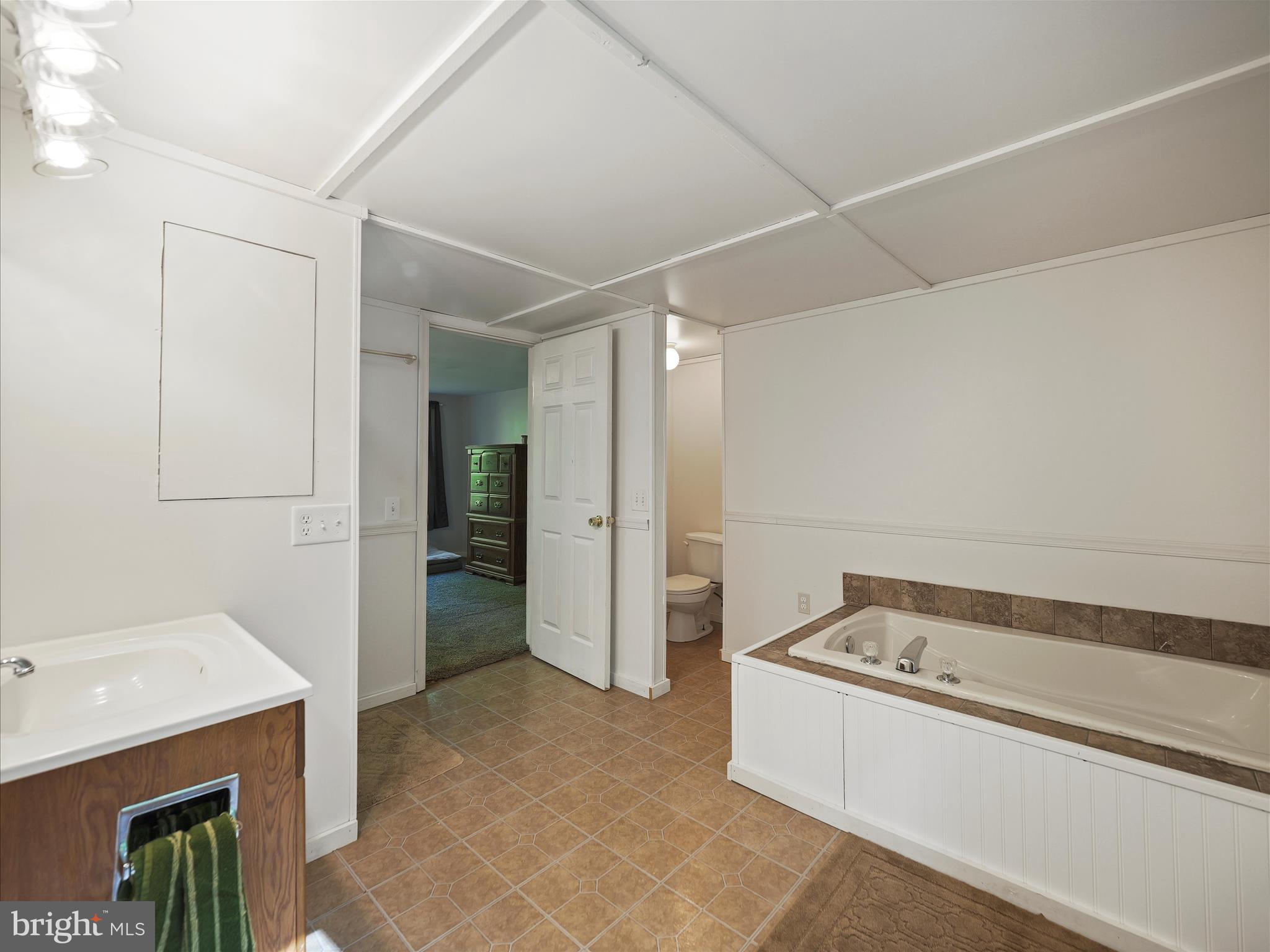 WESTRIDGE HILLS - Residential