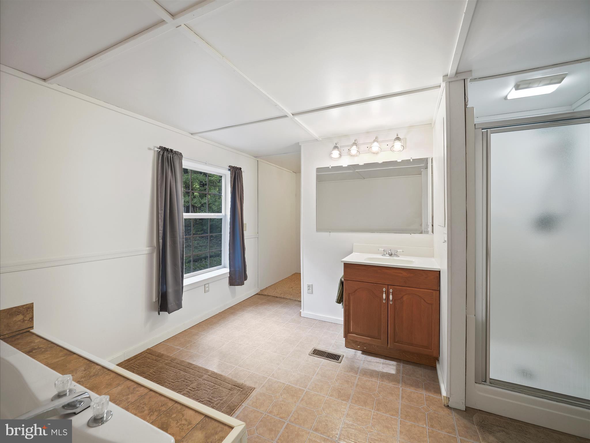 WESTRIDGE HILLS - Residential