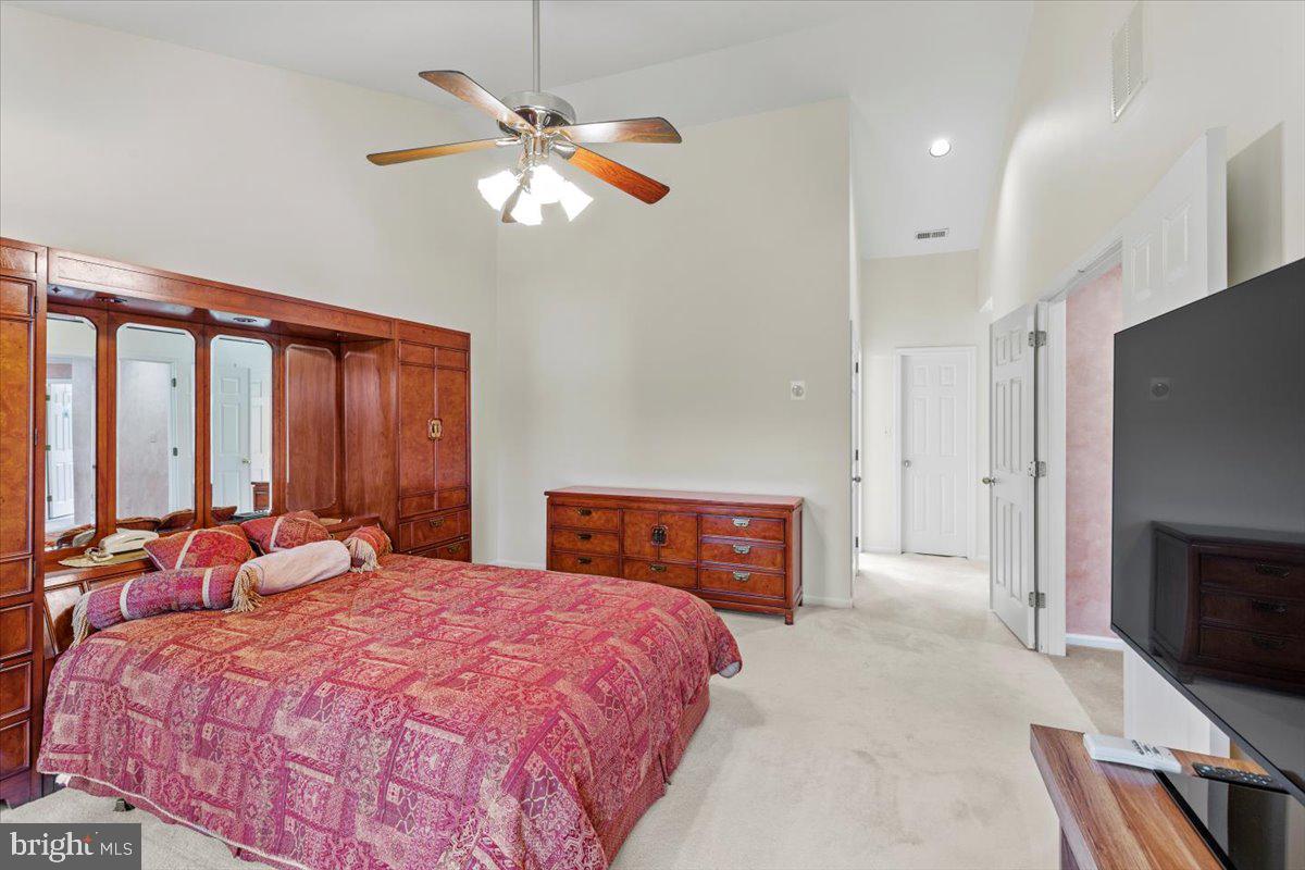 OAKWOOD VILLAGE - Residential