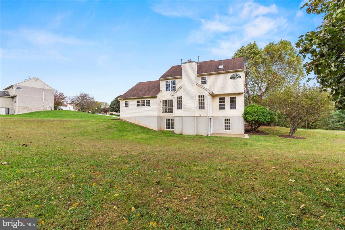 OAKWOOD VILLAGE - Residential