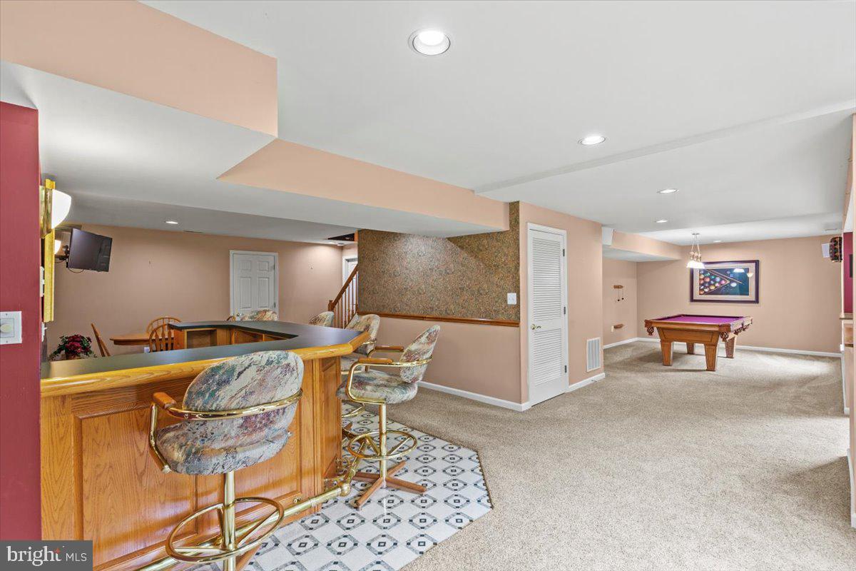 OAKWOOD VILLAGE - Residential