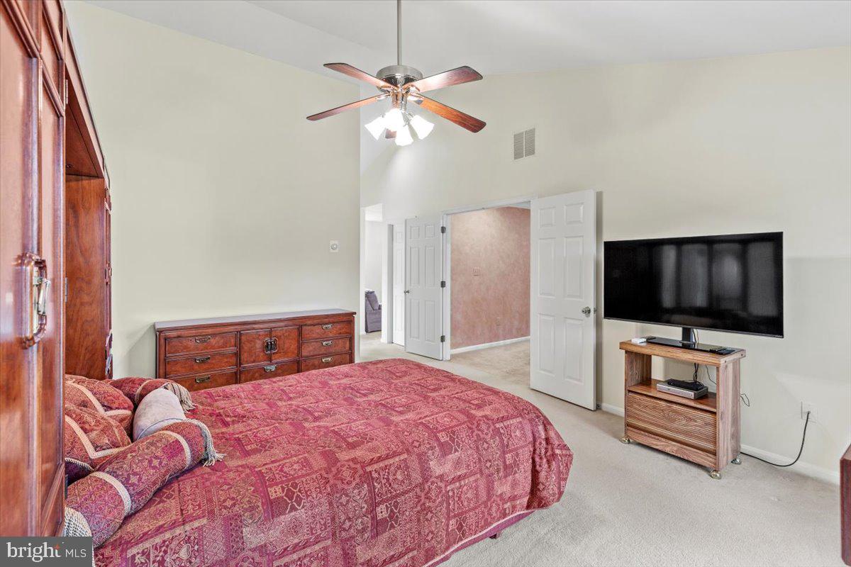 OAKWOOD VILLAGE - Residential