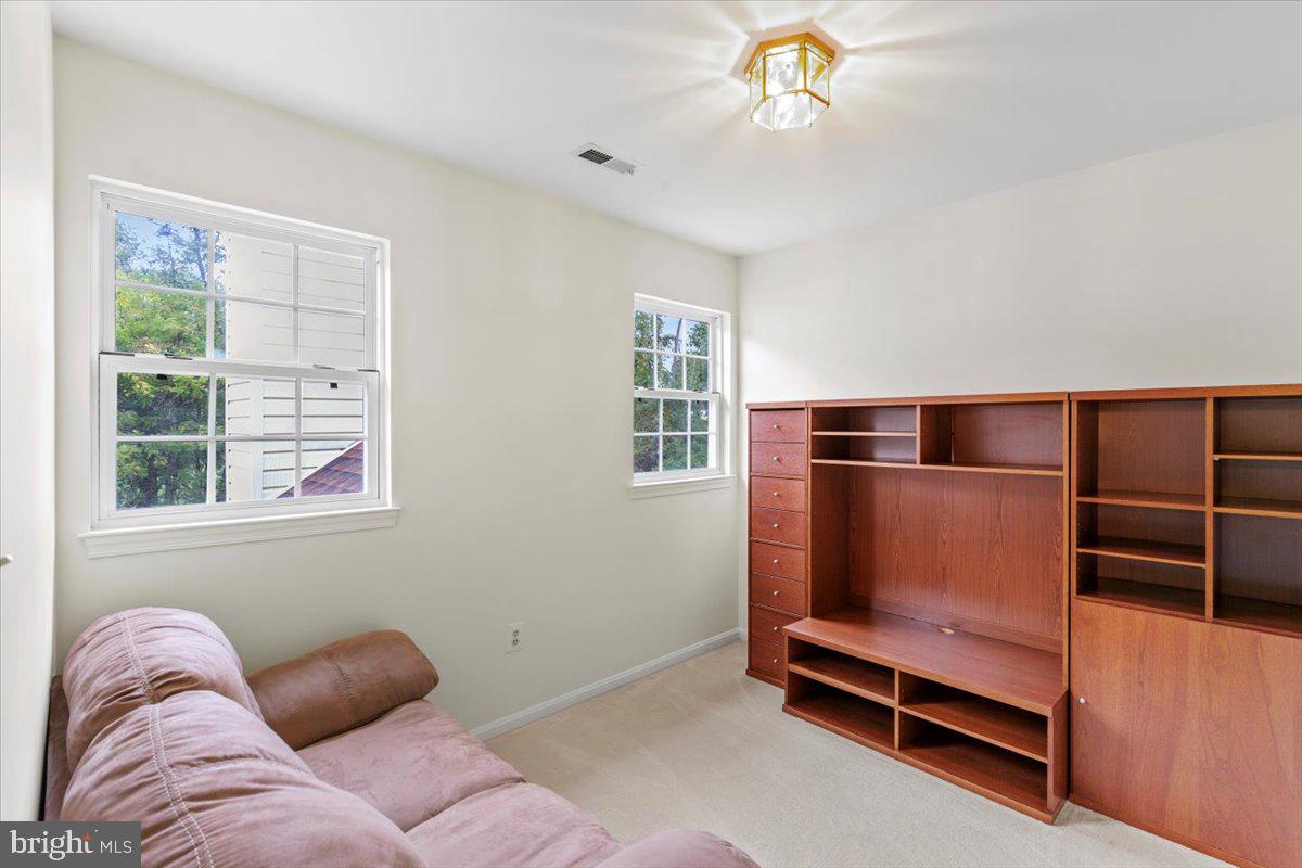 OAKWOOD VILLAGE - Residential