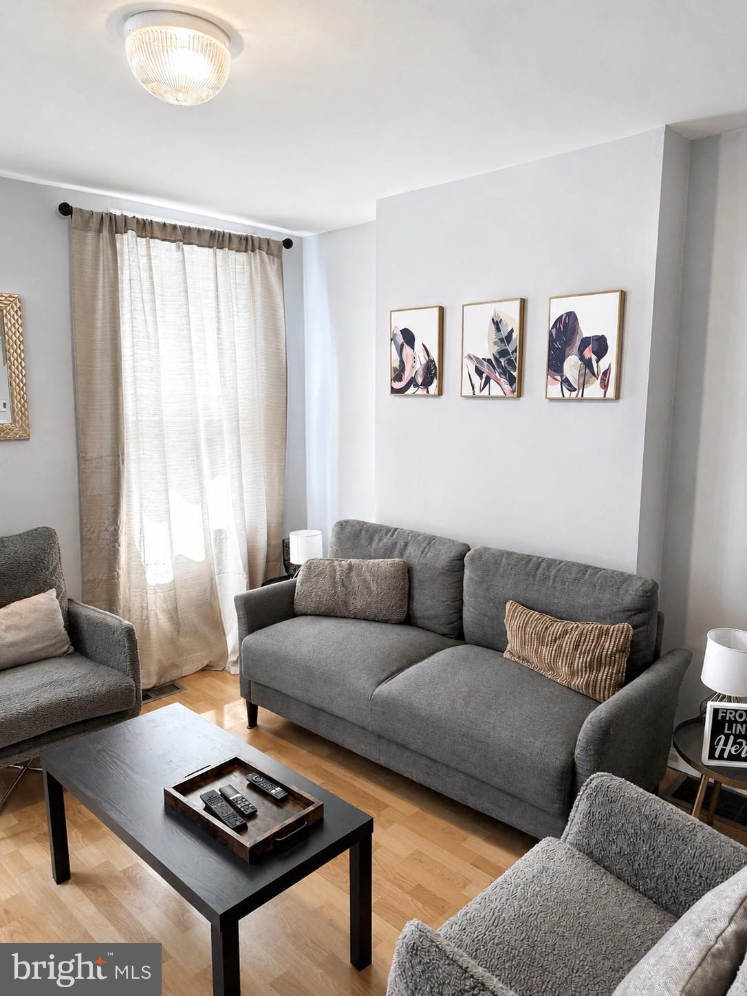 RIVERSIDE PARK - Residential