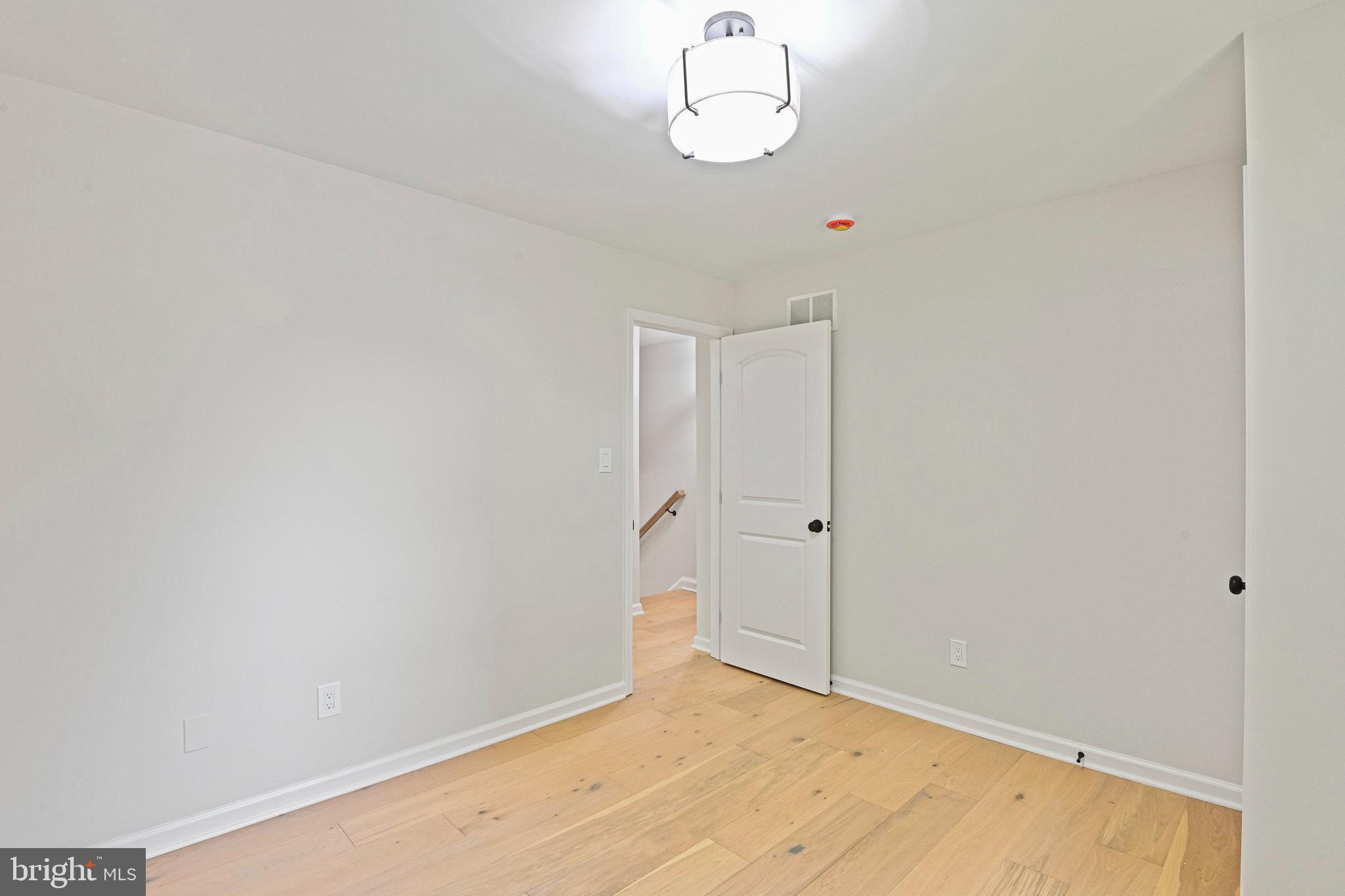 LAKEVALE ESTATES - Residential