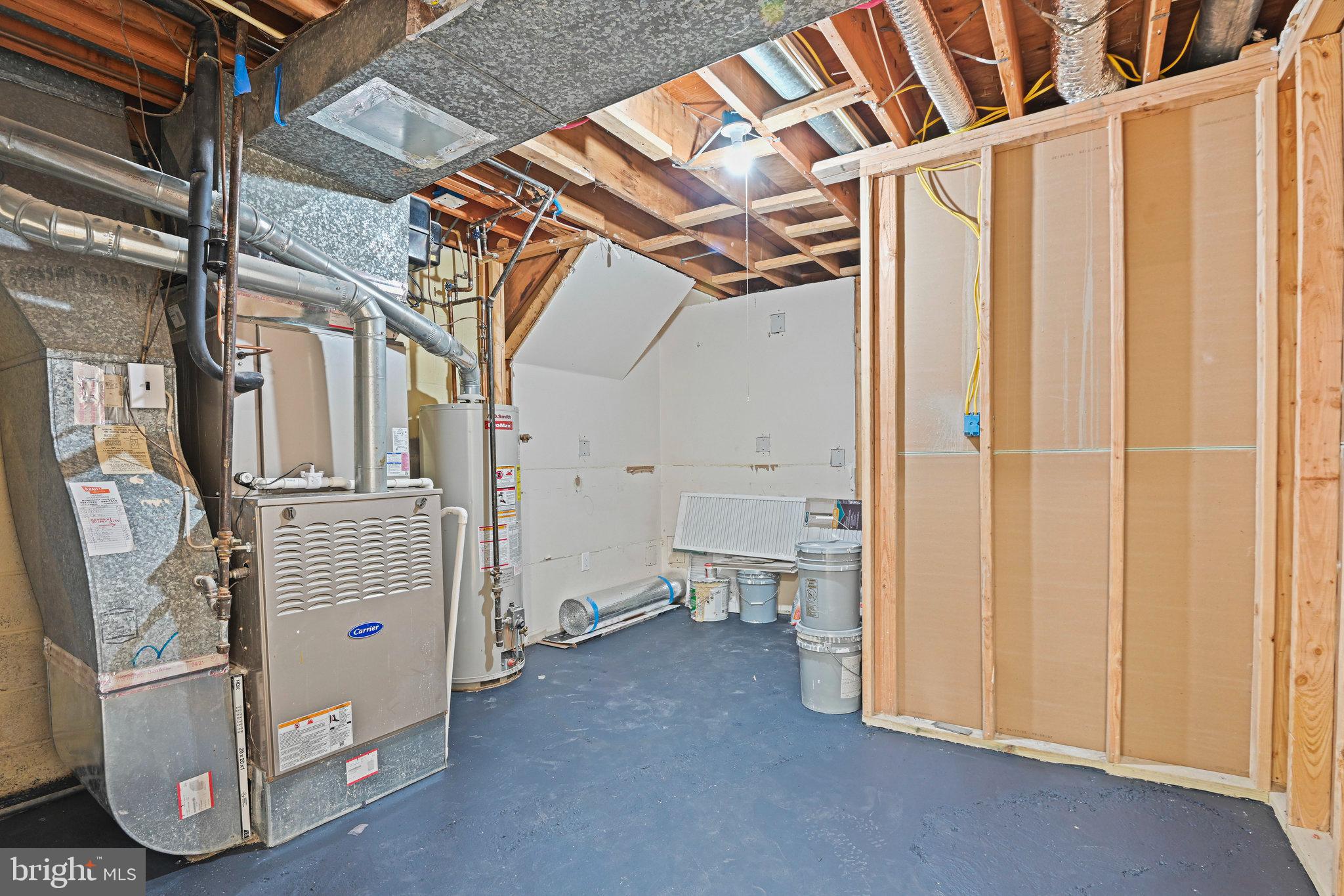 LAKEVALE ESTATES - Residential