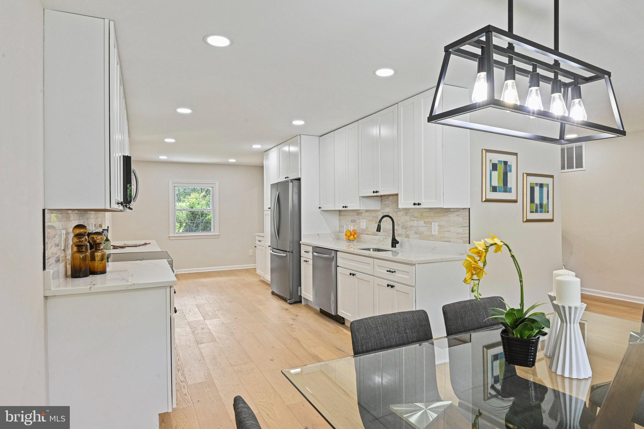 2509 LAKEVALE DRIVE