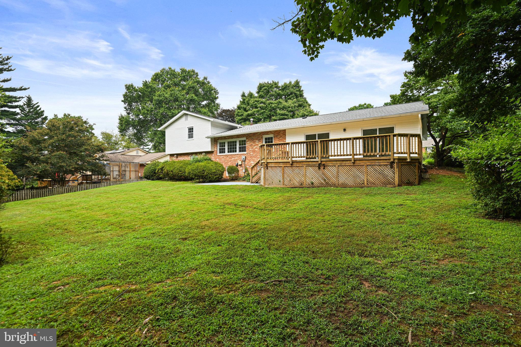 LAKEVALE ESTATES - Residential