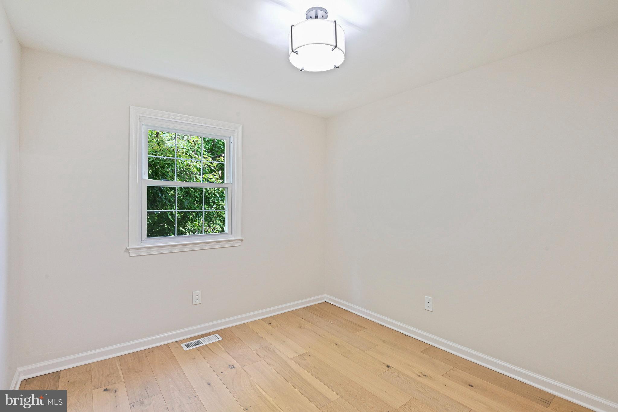 LAKEVALE ESTATES - Residential