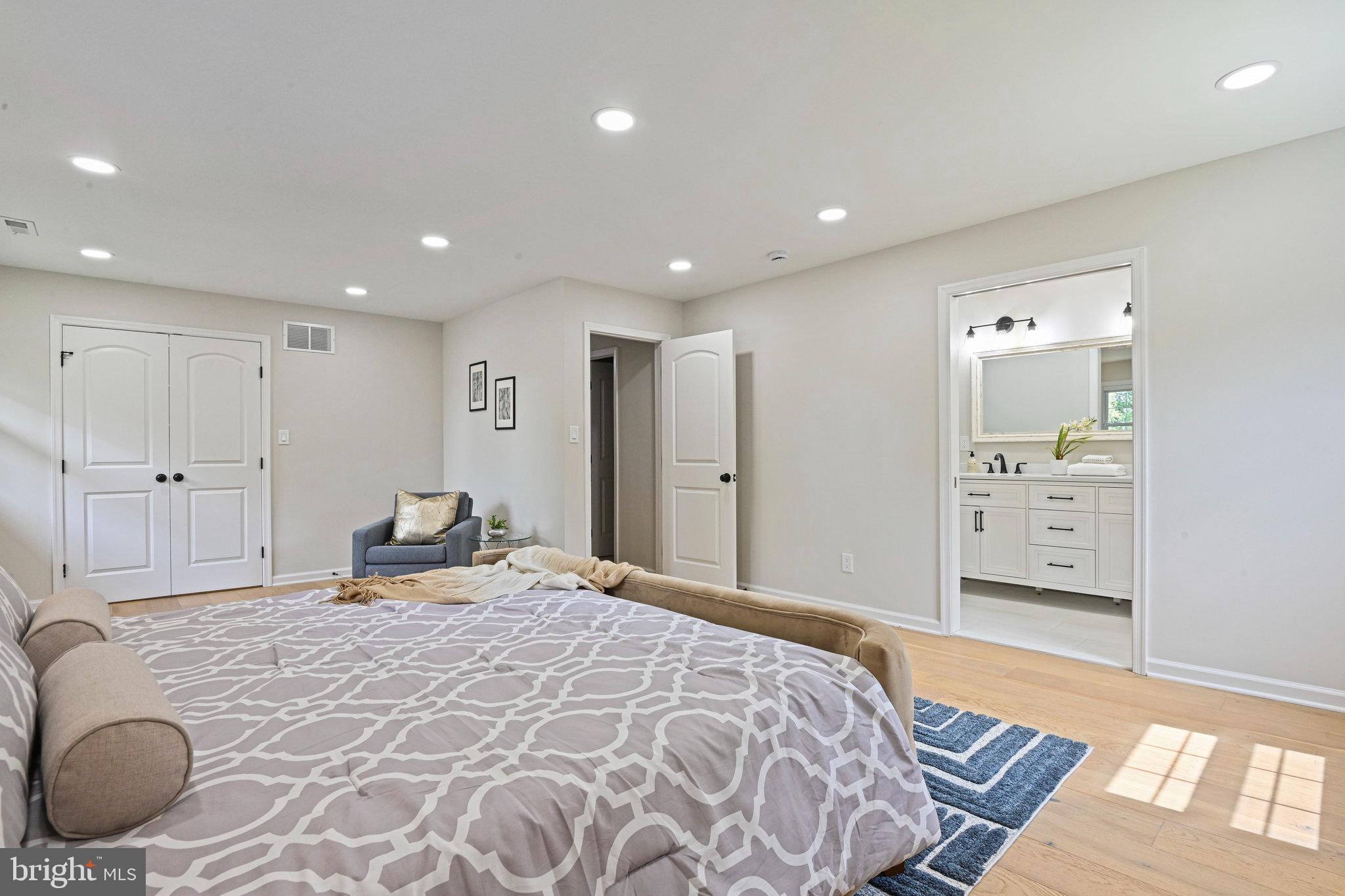 LAKEVALE ESTATES - Residential