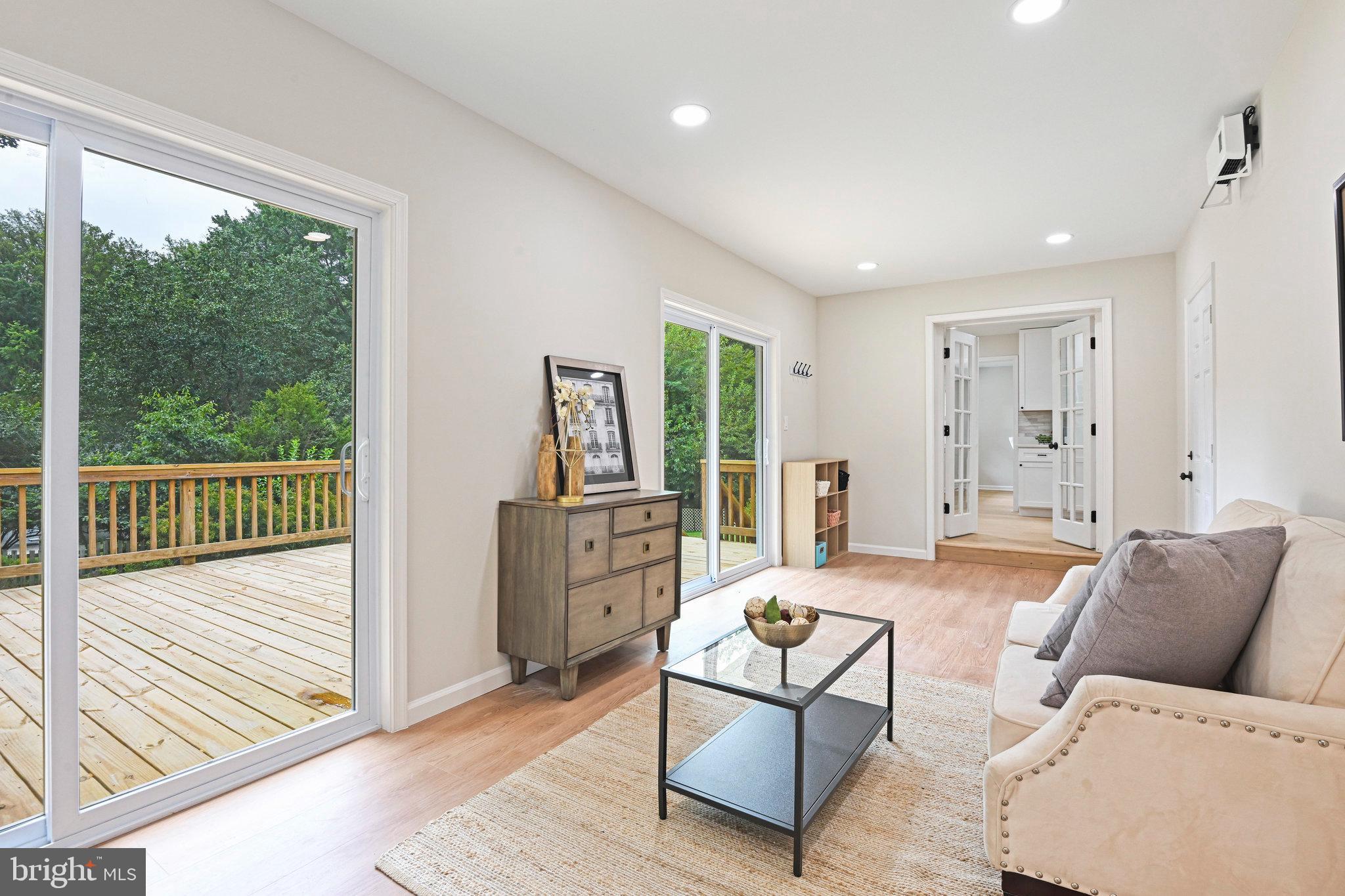 LAKEVALE ESTATES - Residential