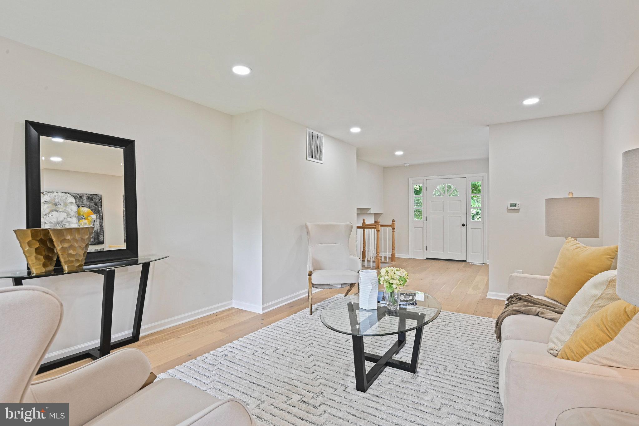 LAKEVALE ESTATES - Residential