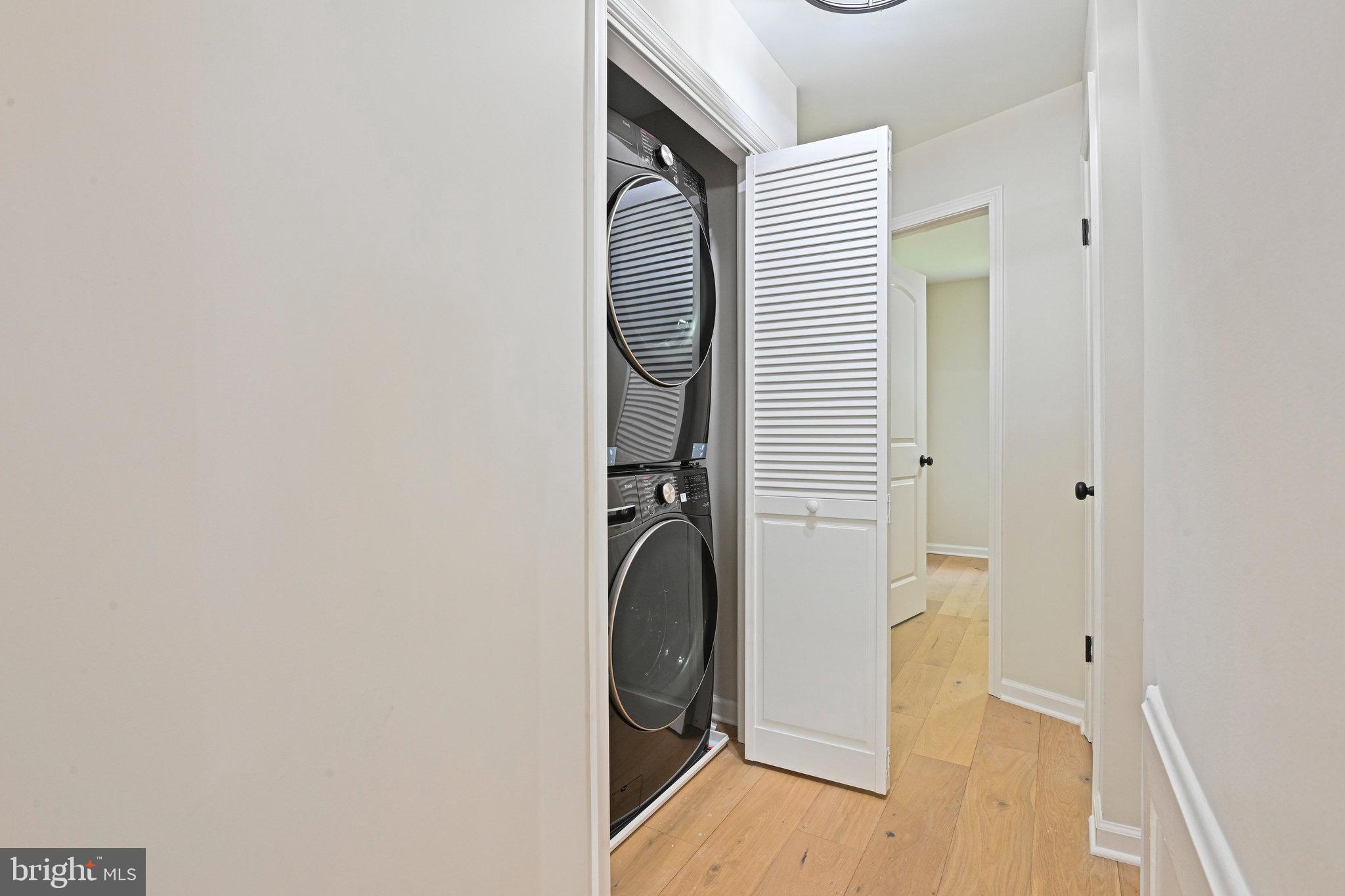 LAKEVALE ESTATES - Residential