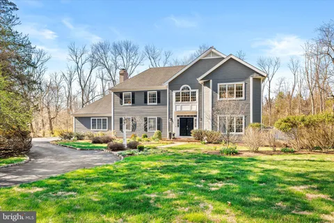 6 Michael Way, Pennington, NJ MLS: NJME2075176