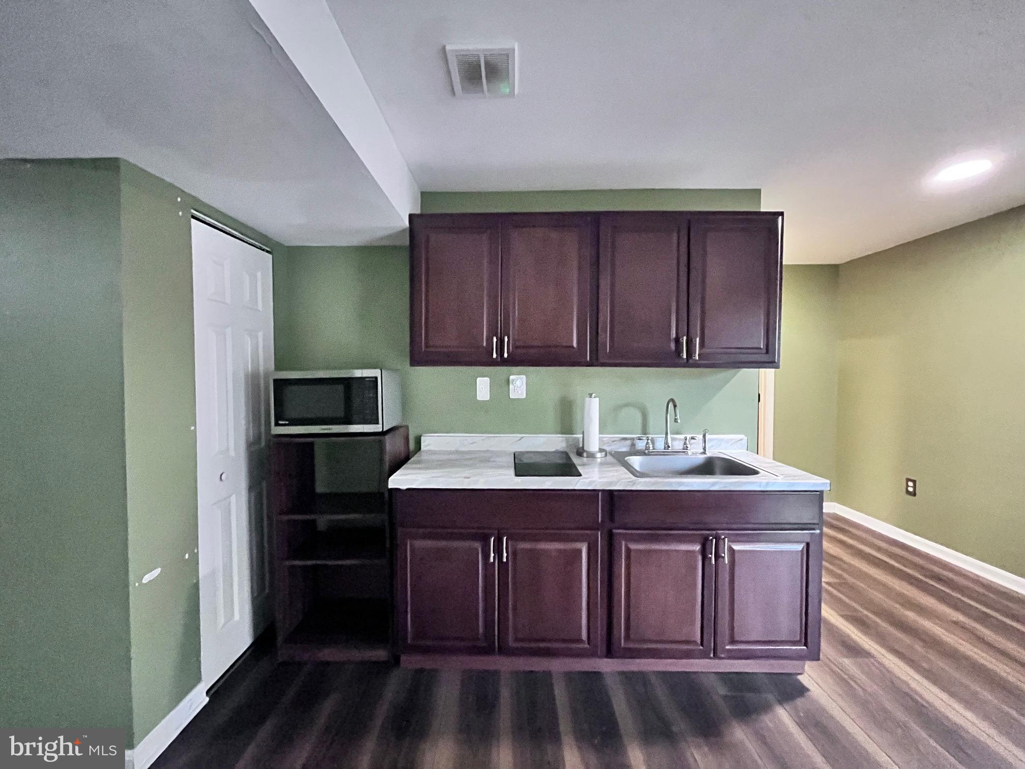 MARKHAMS GRANT - Residential Lease