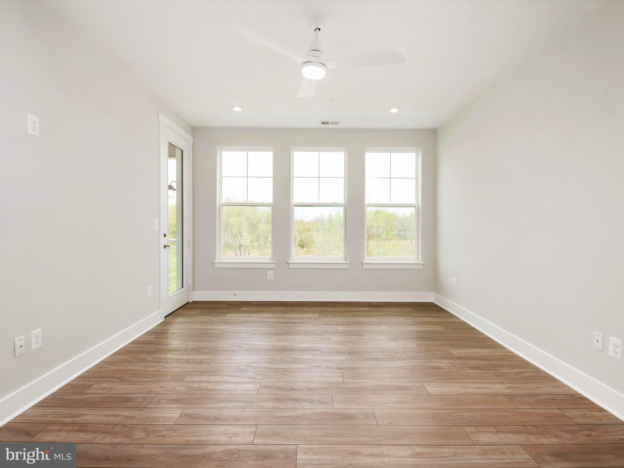 FOUR SEASONS AT KENT ISLAND - Residential