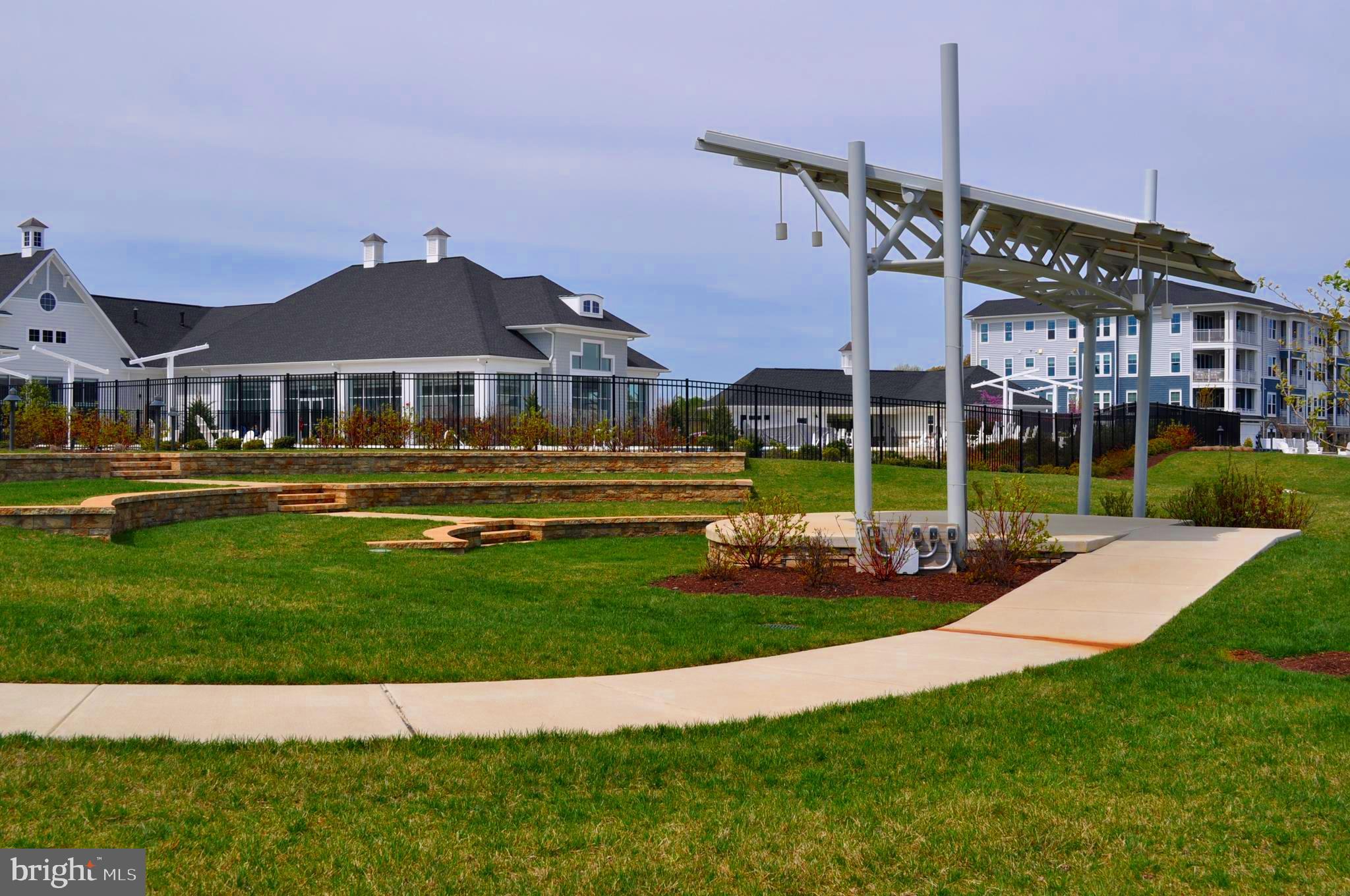 FOUR SEASONS AT KENT ISLAND - Residential