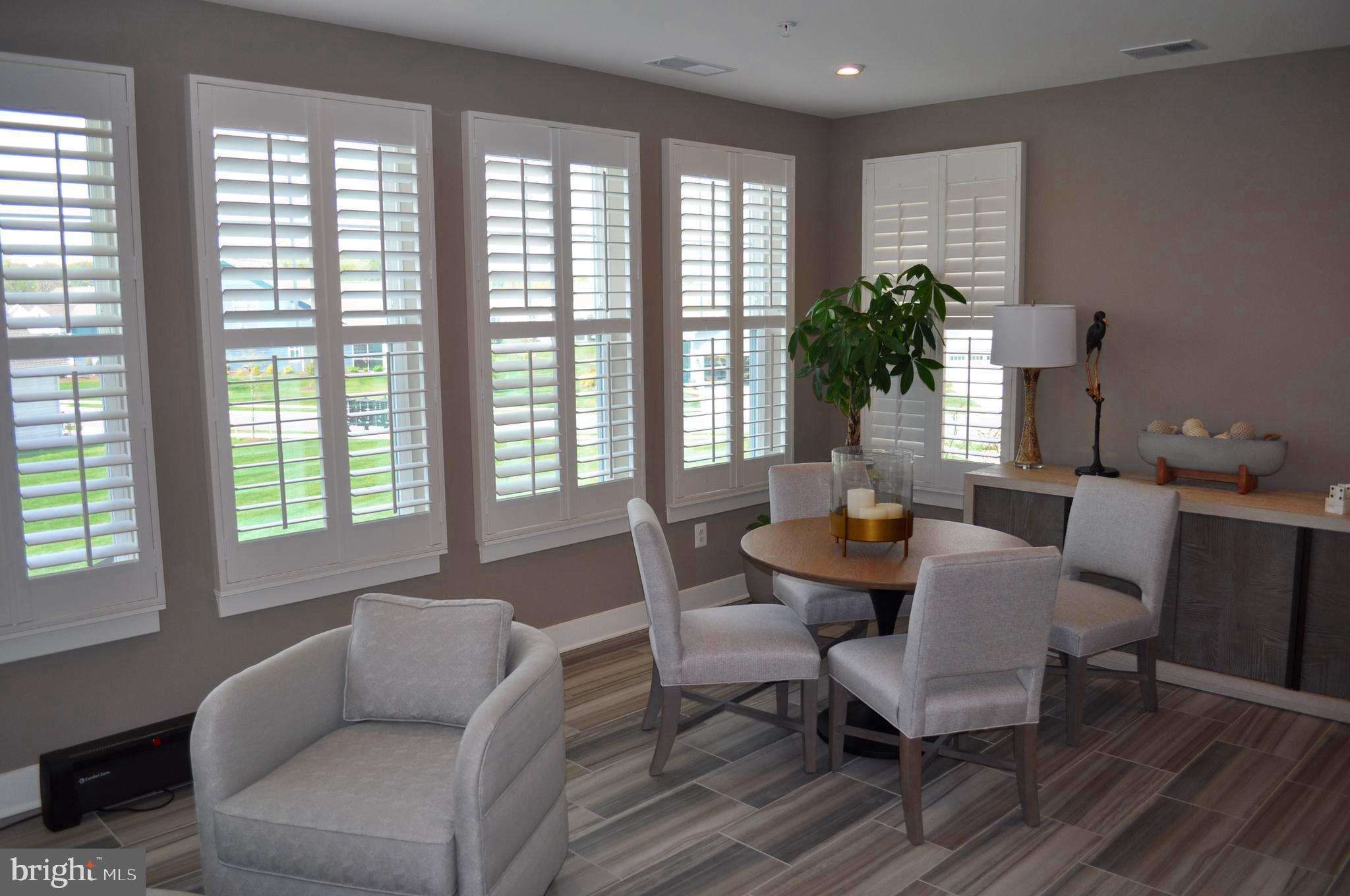 FOUR SEASONS AT KENT ISLAND - Residential