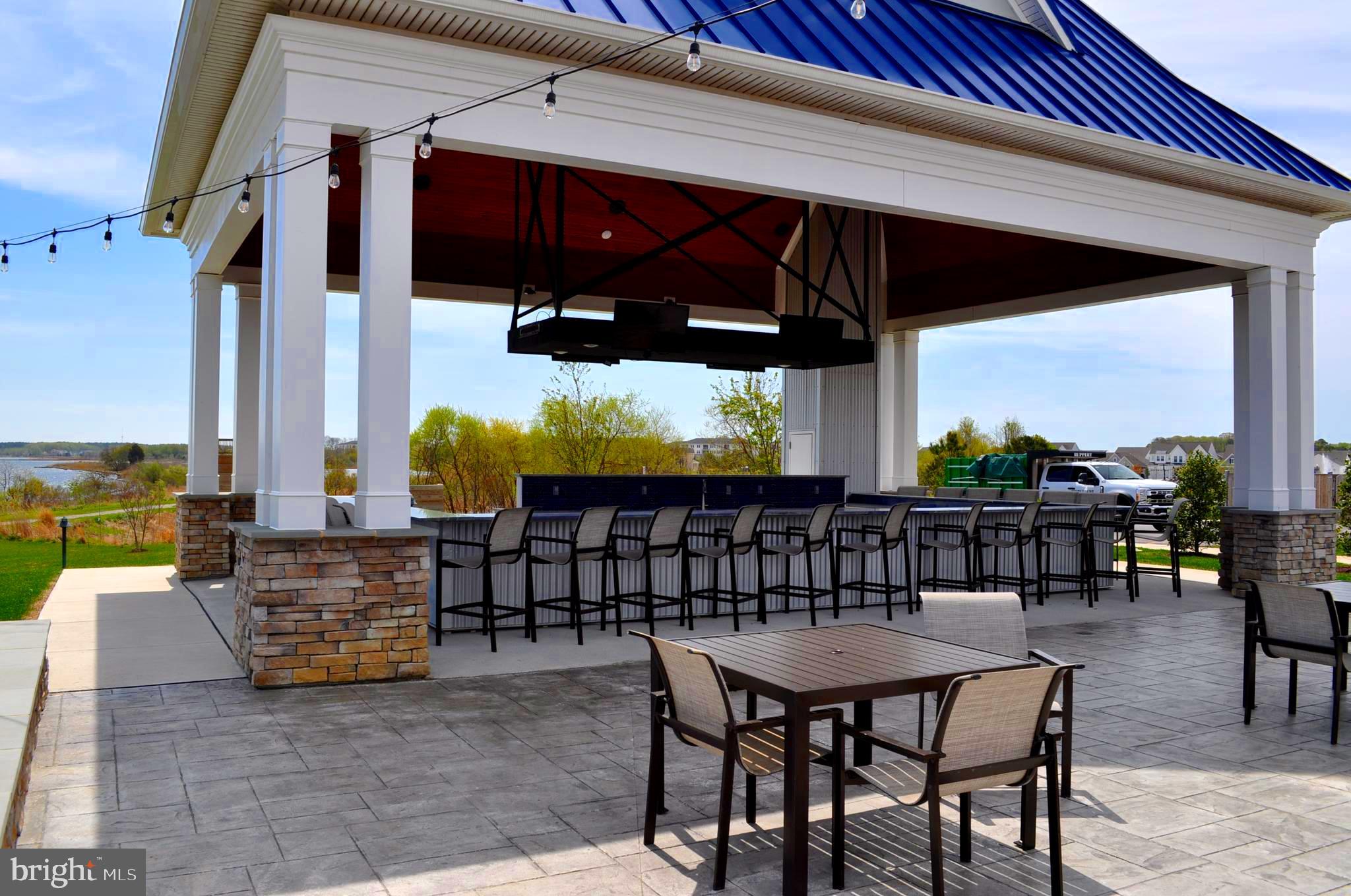 FOUR SEASONS AT KENT ISLAND - Residential