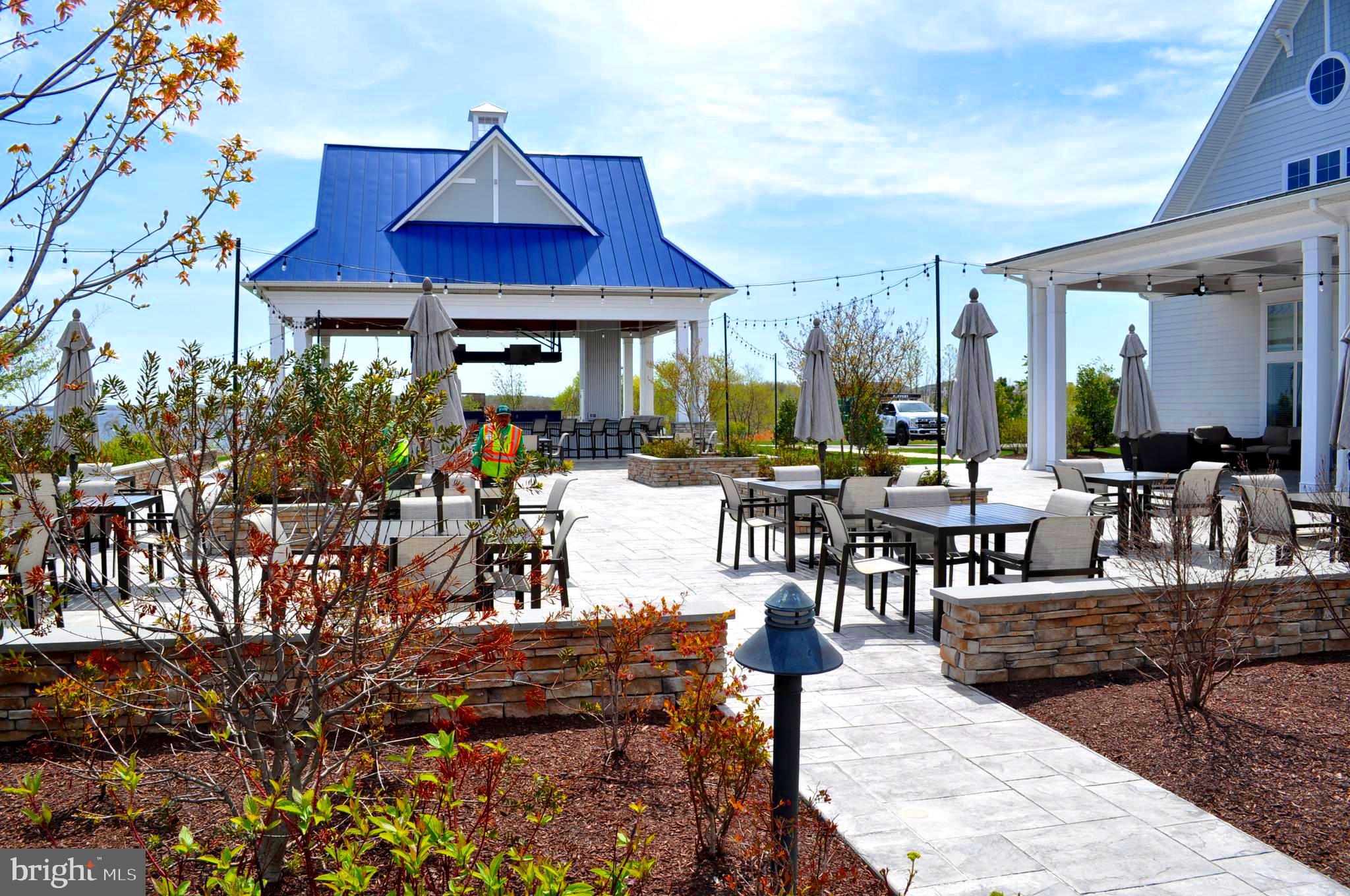 FOUR SEASONS AT KENT ISLAND - Residential