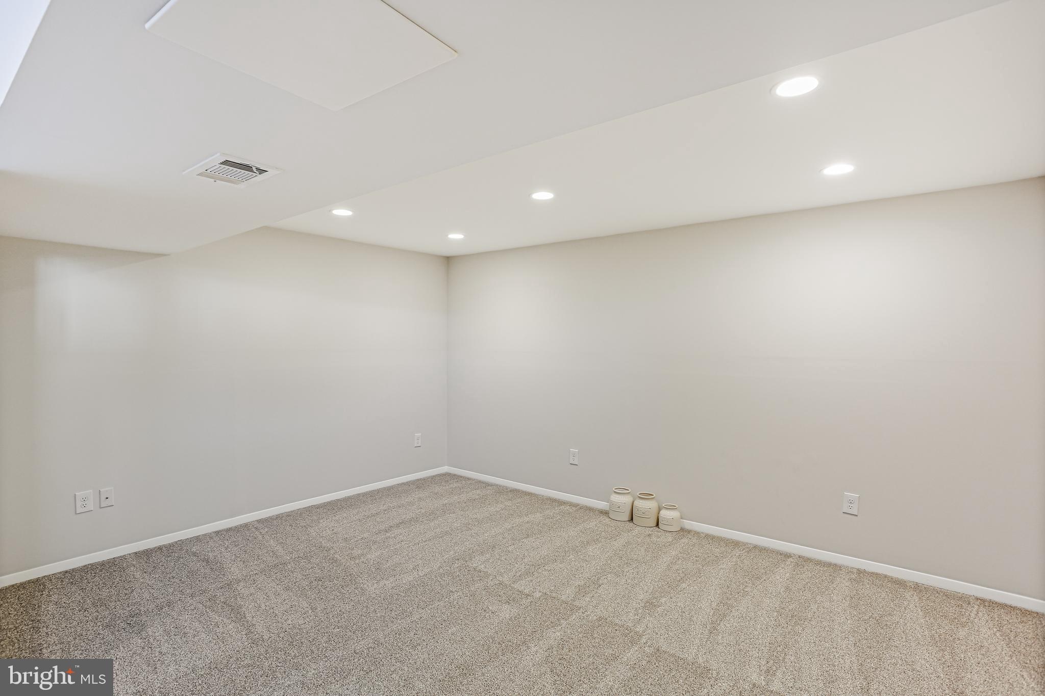 BROOKSHIRE - Residential