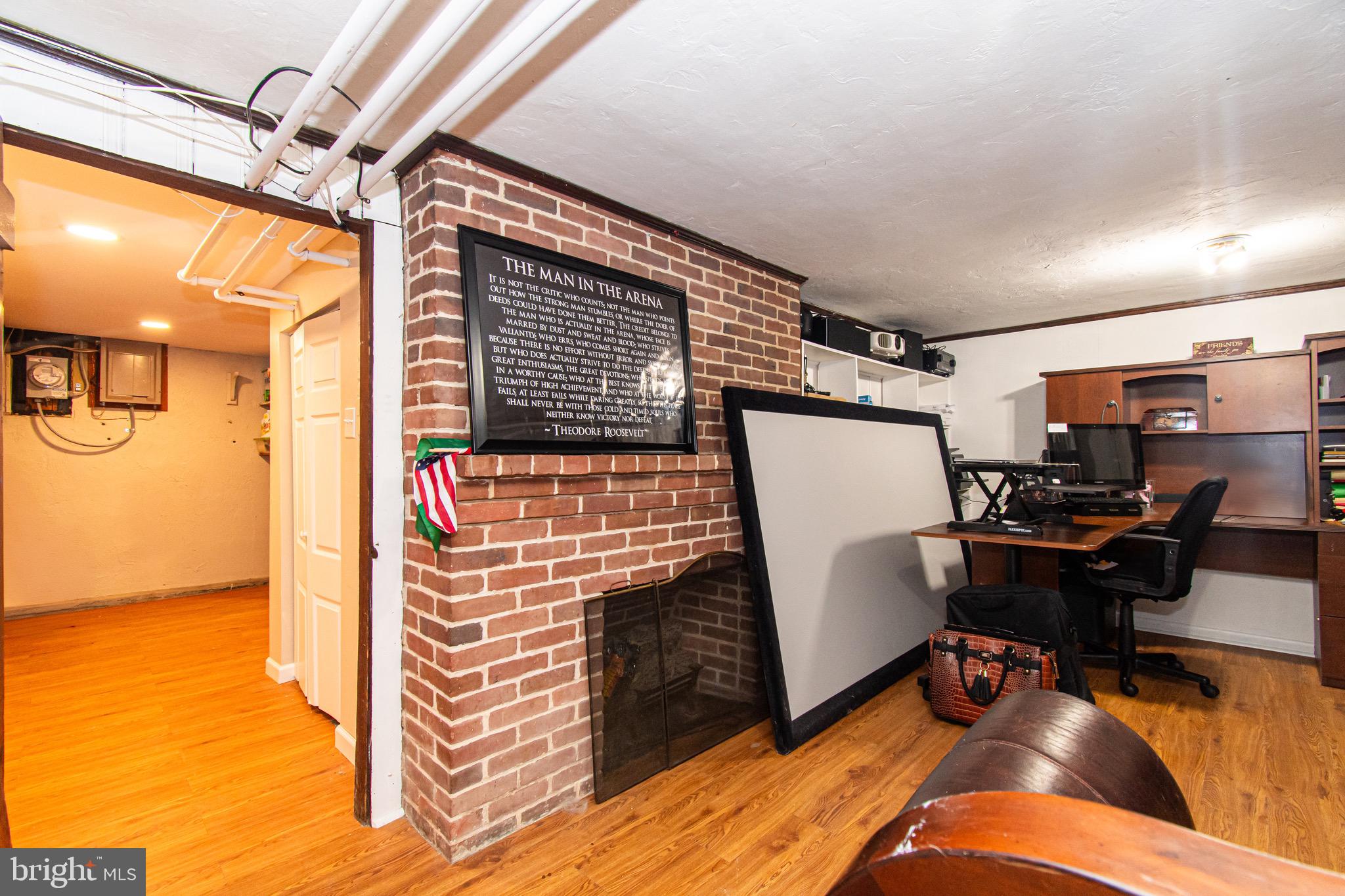 HOMELAND HISTORIC DISTRICT - Residential Lease