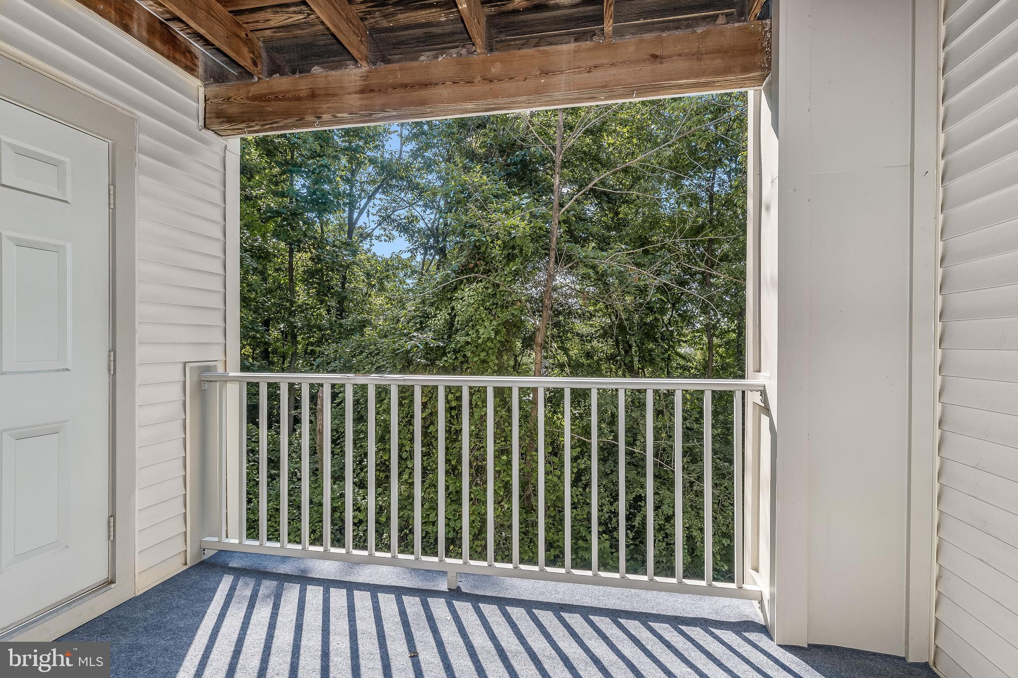 GATEWAY COMMERCE CENTER - Residential Lease