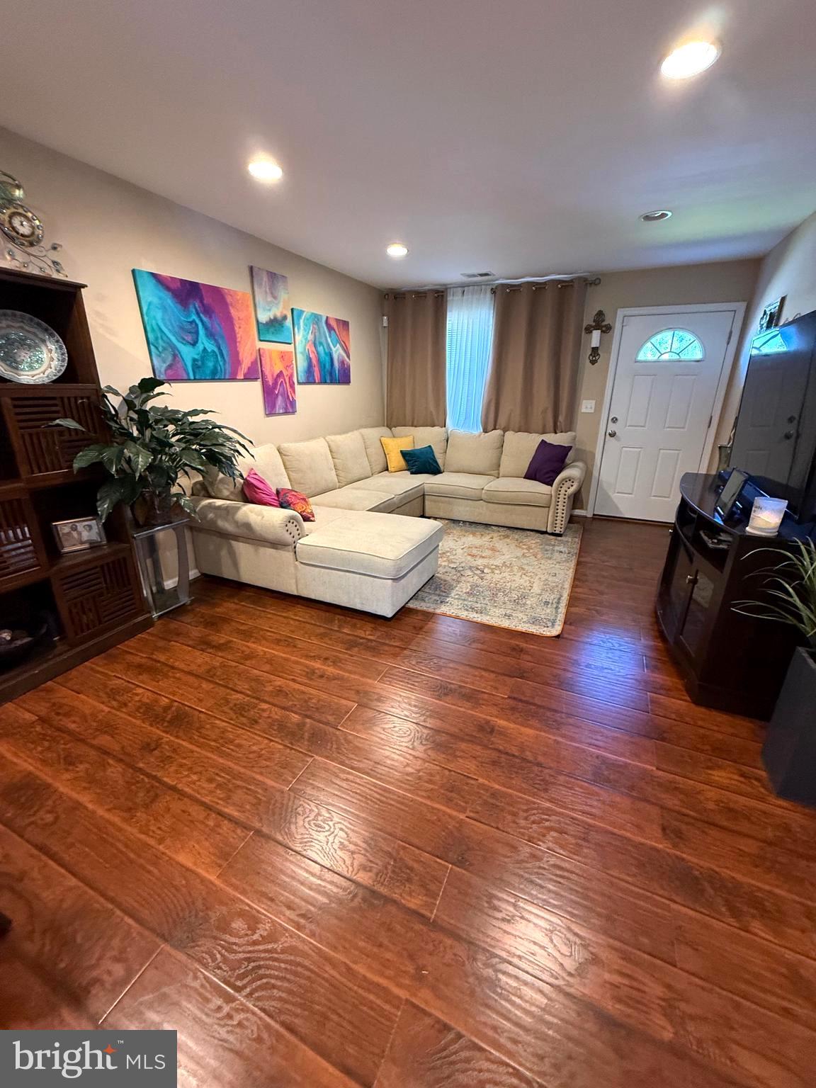 LIBERTY HEIGHTS - Residential