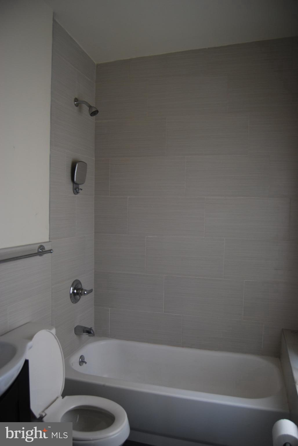 RITTENHOUSE SQUARE - Residential Lease