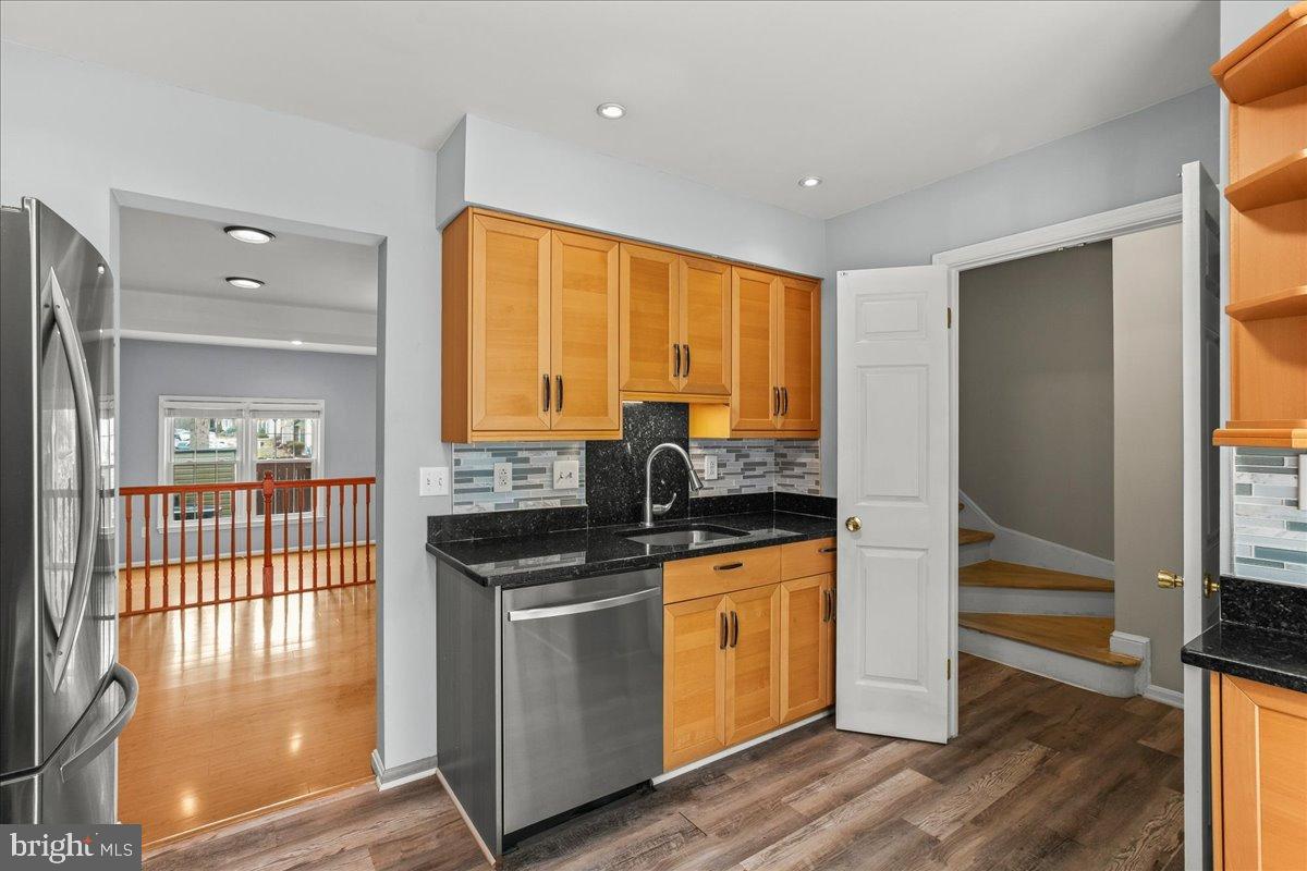 LAKE RIDGE - Residential