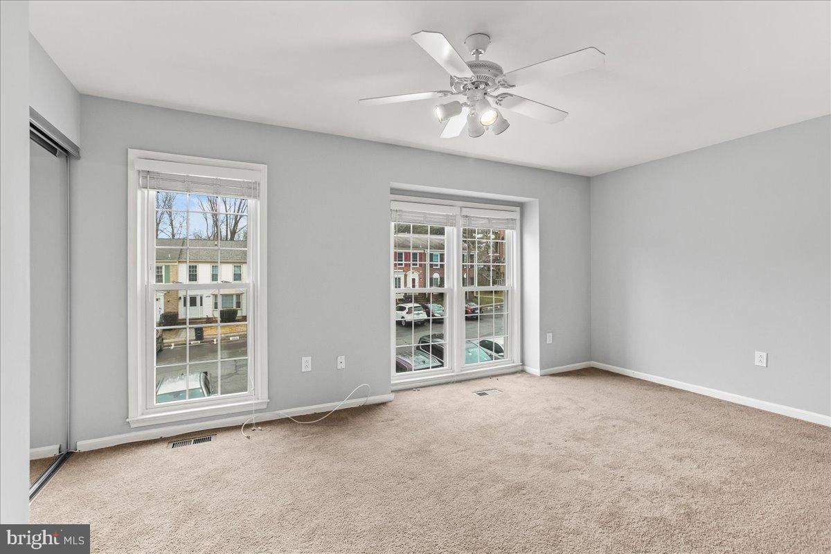 LAKE RIDGE - Residential