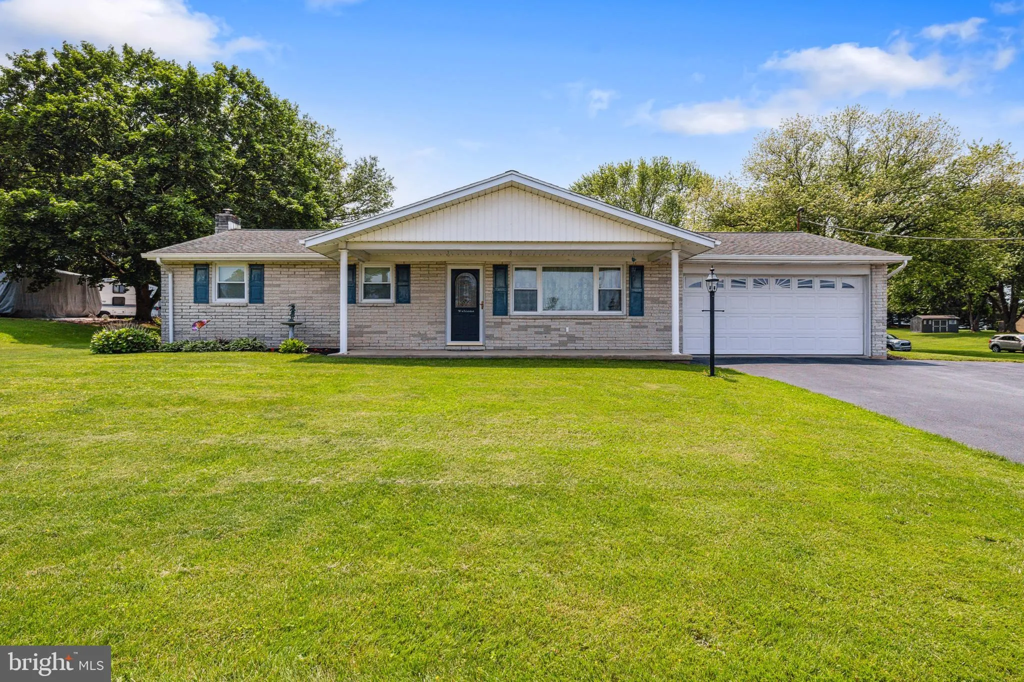 Manchester, Pennsylvania 17345, United States, 3 Bedrooms Bedrooms, ,1 BathroomBathrooms,Residential,Pending,143723