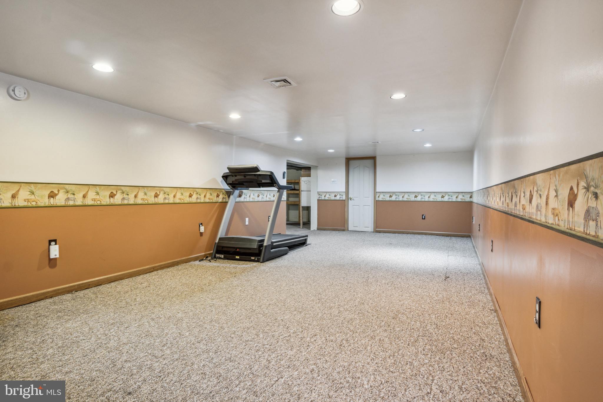 EAST MANCHESTER - Residential