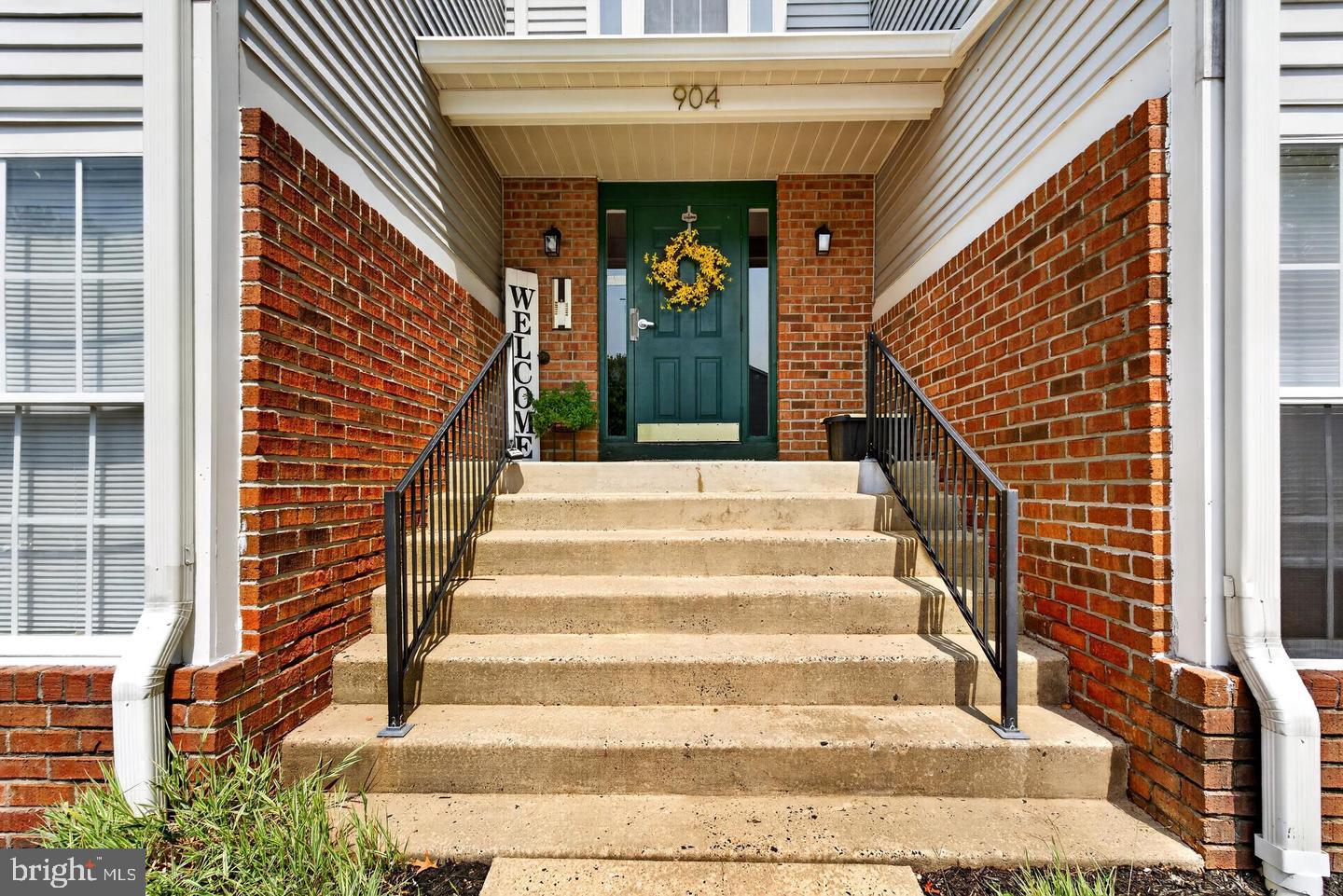 904 JESSICAS LANE J 904-J