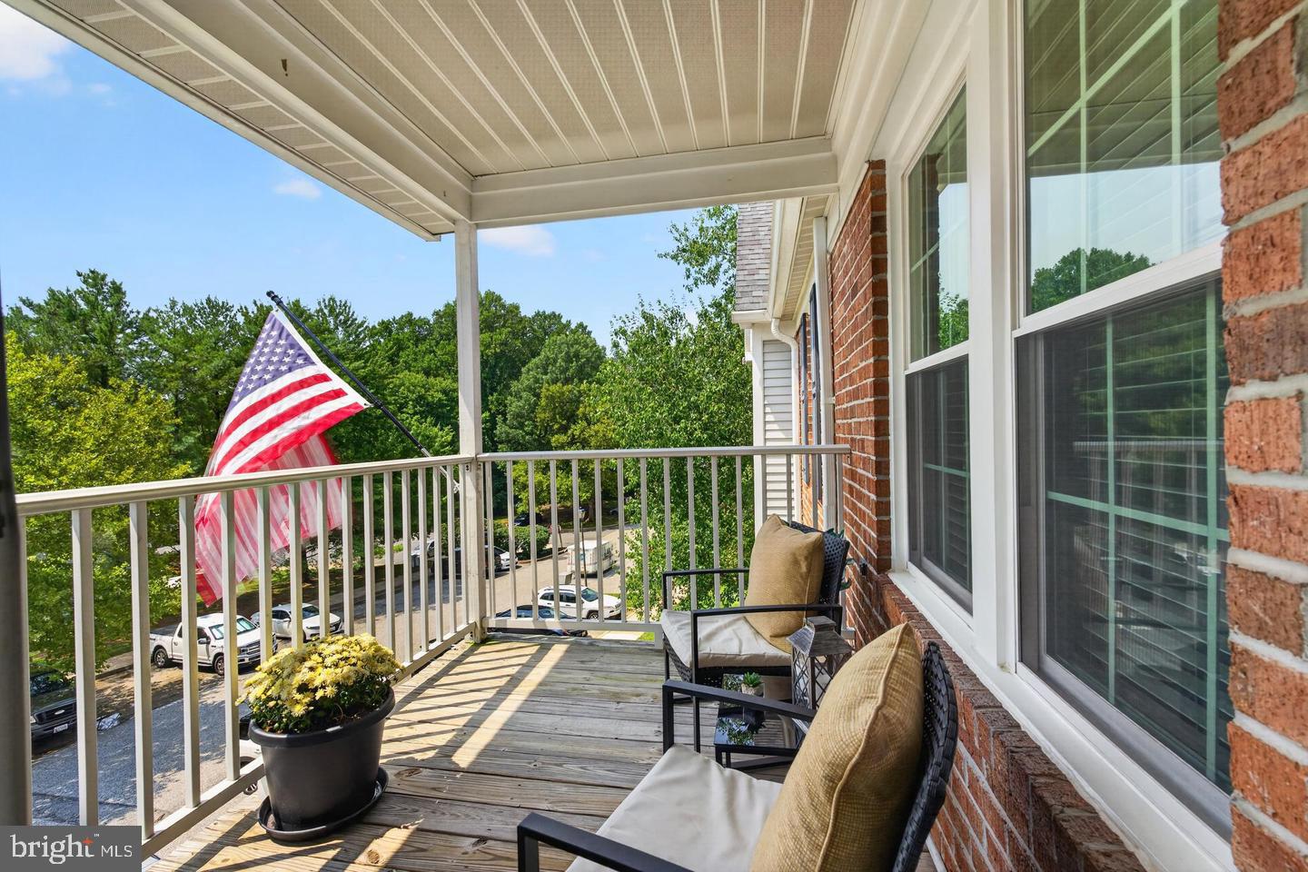 904 JESSICAS LANE J 904-J