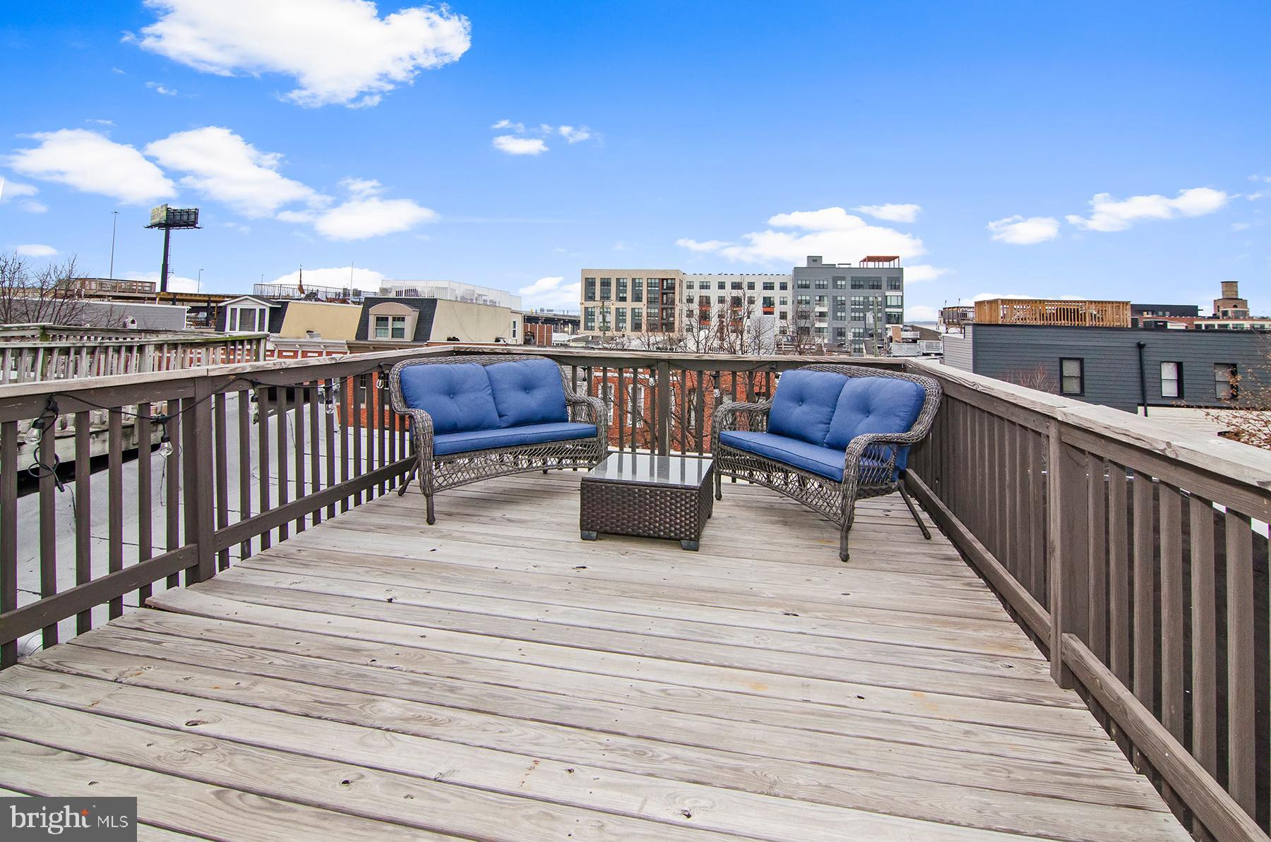 RIVERSIDE - Residential Lease