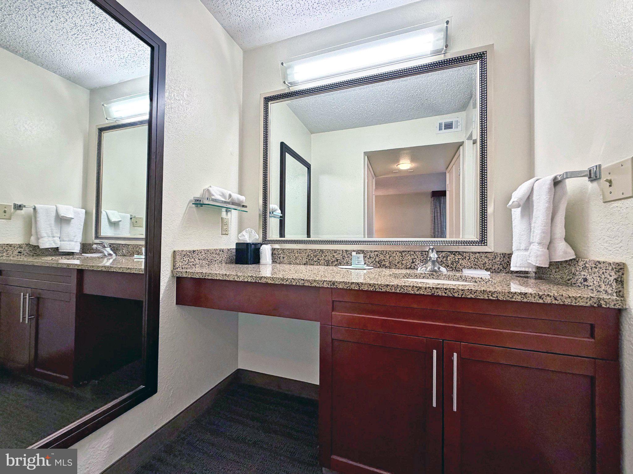 600 W SWEDESFORD ROAD 1123