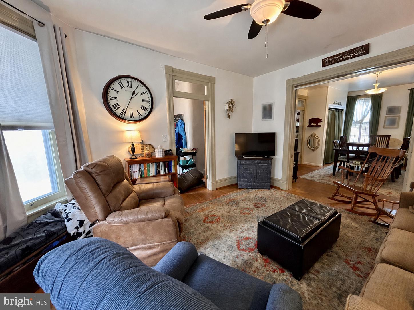 118 W SECOND STREET