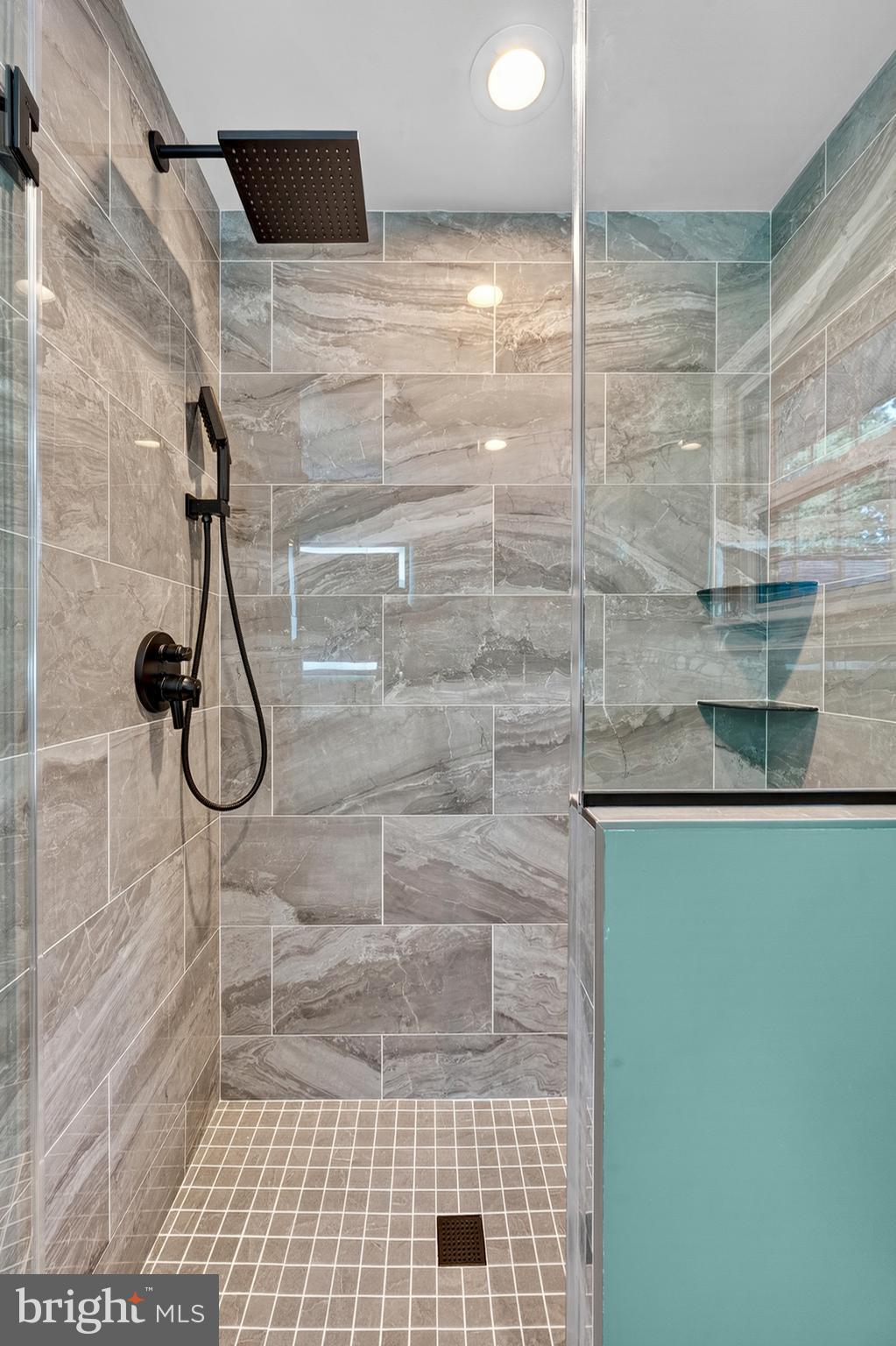 BELLE RIVE - Residential