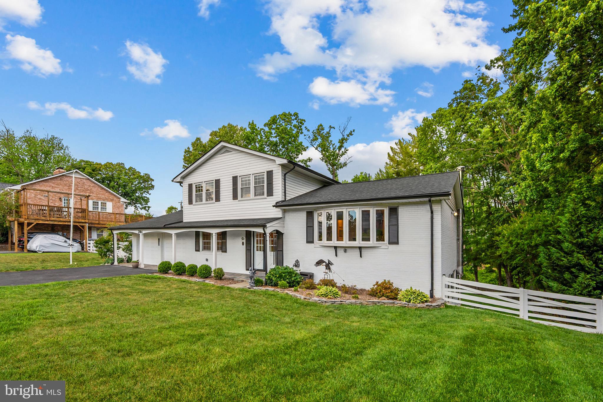 BELLE RIVE - Residential