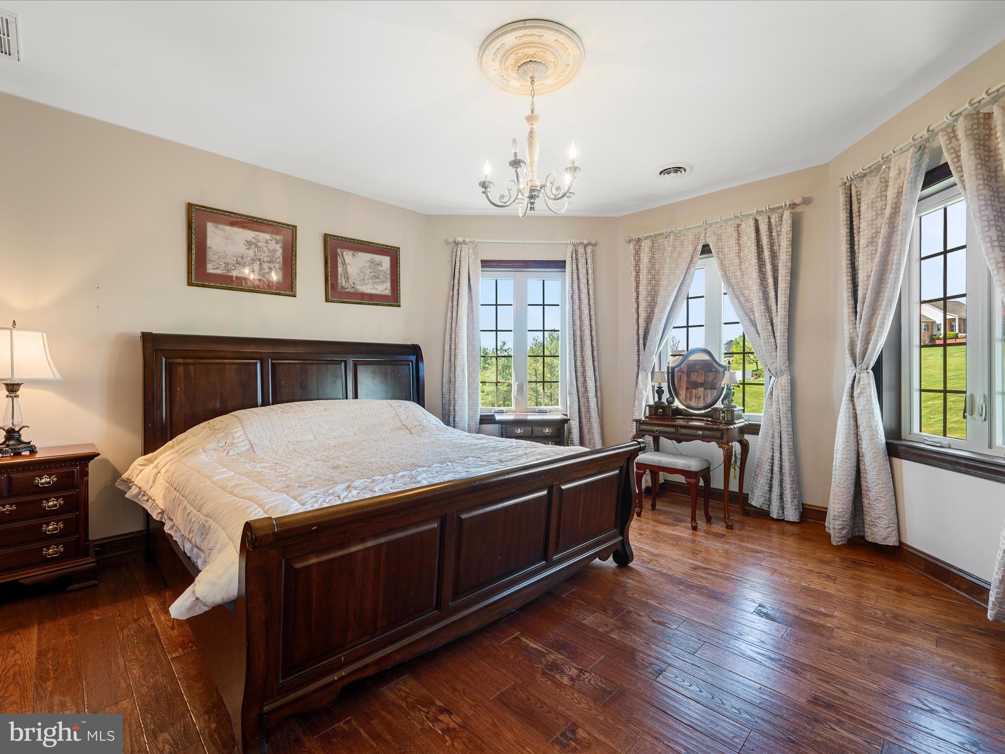 EASTLAND - Residential