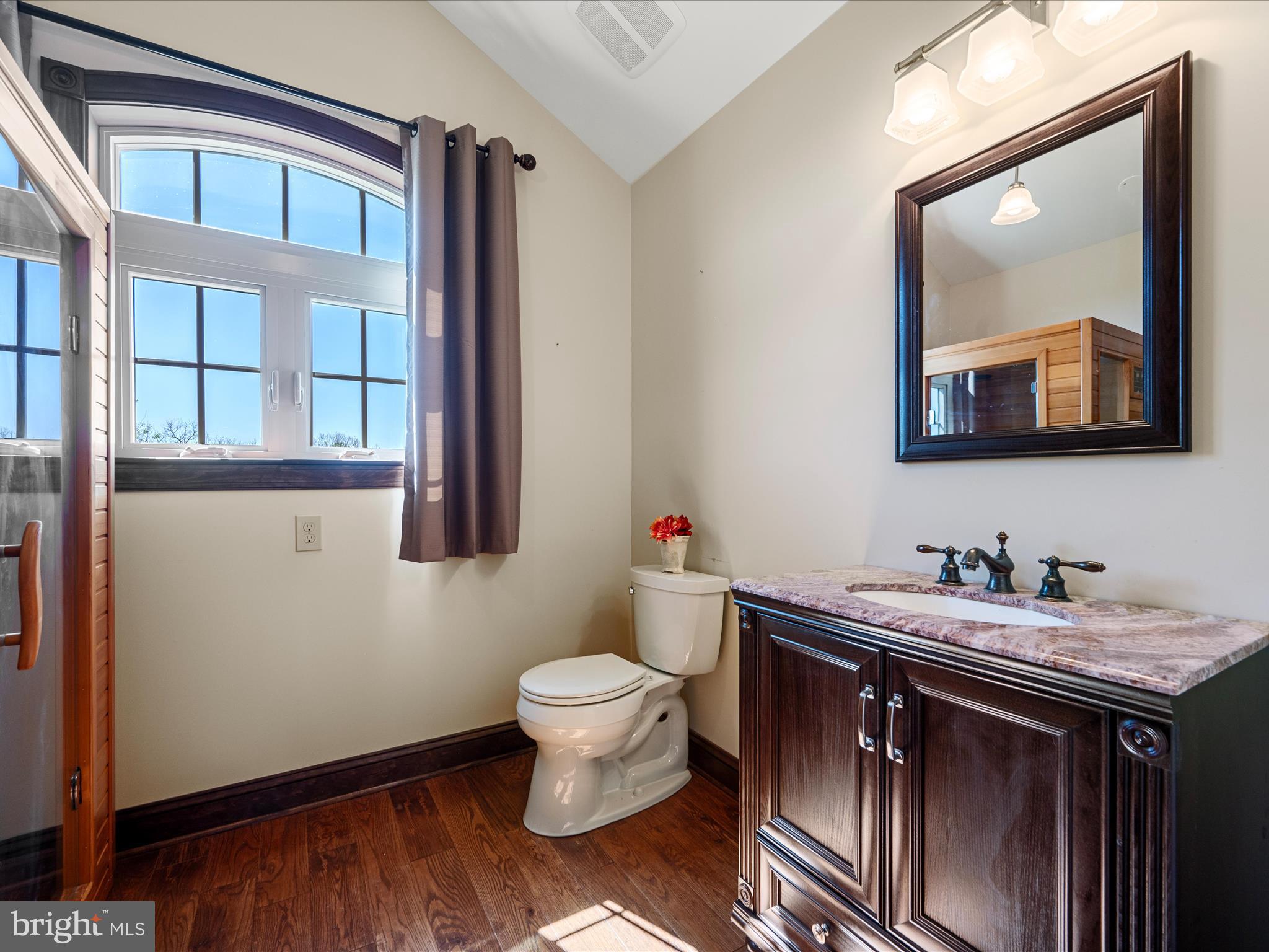 EASTLAND - Residential